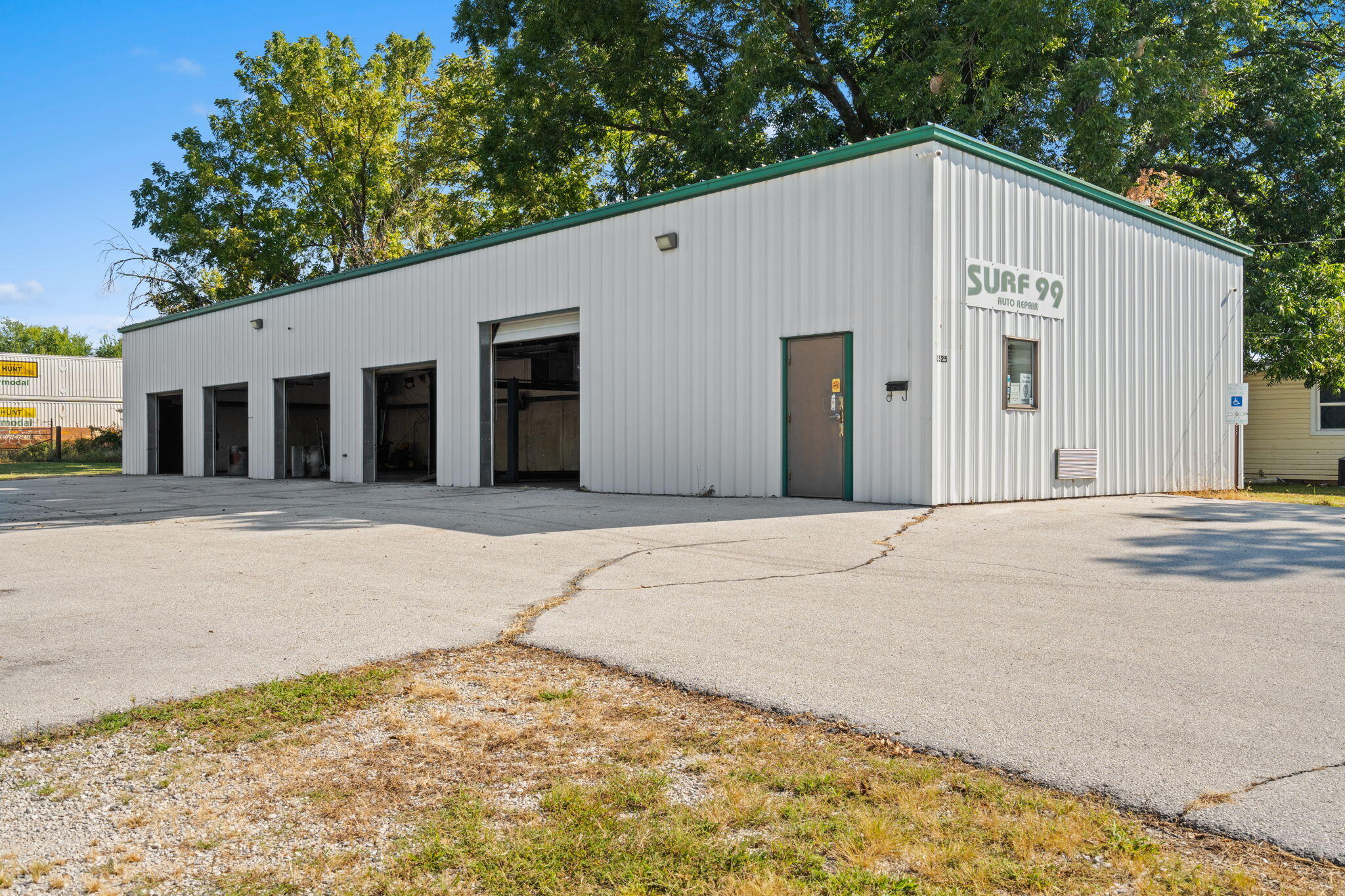 Photo 7 - Commercial Sale for sale – 1525 E Florida Street  Springfield, MO