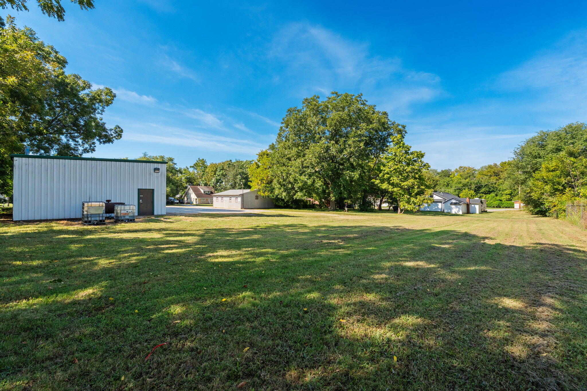 Photo 18 - Commercial Sale for sale – 1525 E Florida Street  Springfield, MO