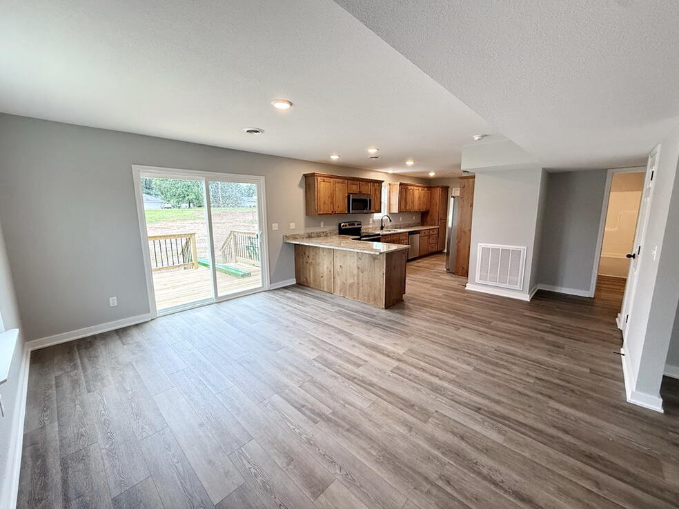 Photo 8 - Residential for sale – 1807 S Elm Street  El Dorado Springs, MO
