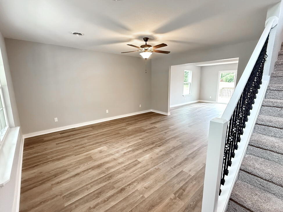 Photo 4 - Residential for sale – 1807 S Elm Street  El Dorado Springs, MO
