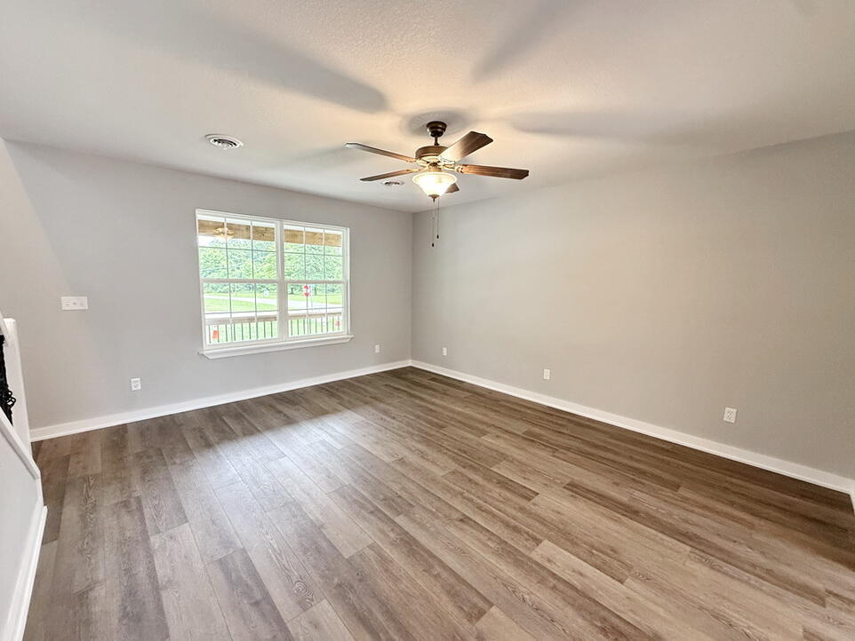Photo 7 - Residential for sale – 1807 S Elm Street  El Dorado Springs, MO