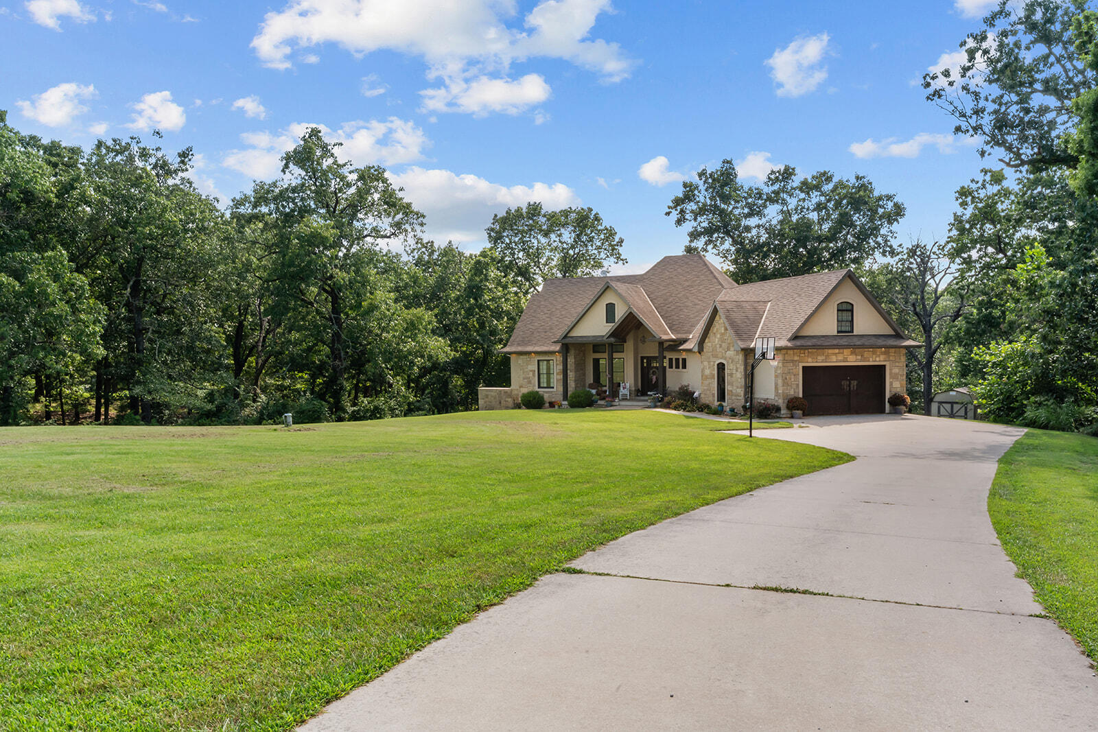 Photo 5 - Residential for sale – 300  Buena Vista Parkway  Strafford, MO