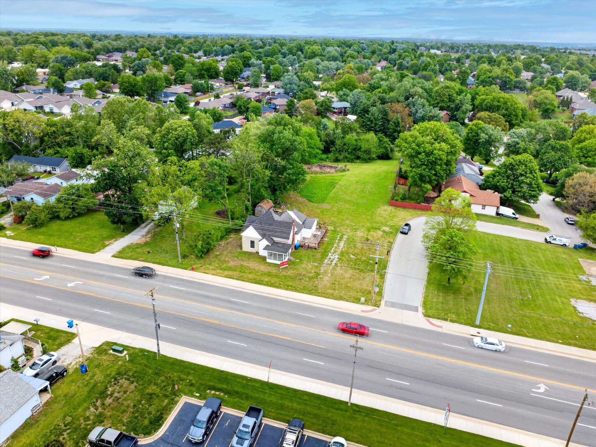 Photo 10 - Commercial Sale for sale – 607 E Mount Vernon Street  Nixa, MO