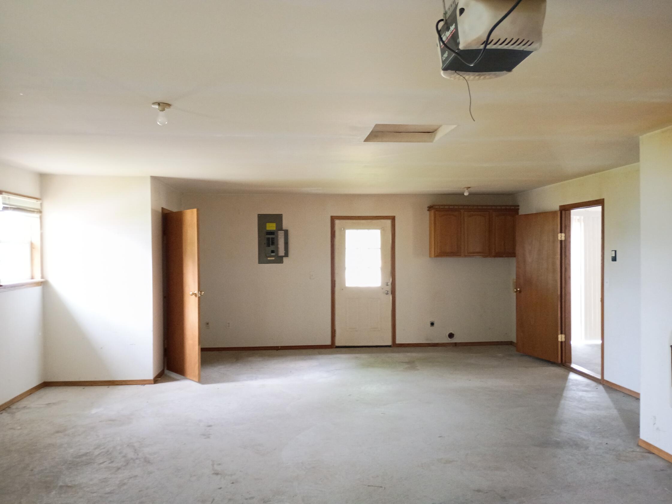 Photo 14 - Residential for sale – 307 E Commercial Street  Pierce City, MO