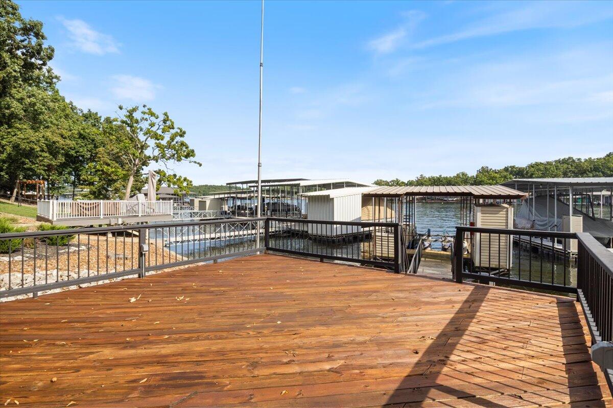 Photo 9 - Residential for sale – 1125  Anemone Road  Lake Ozark, MO