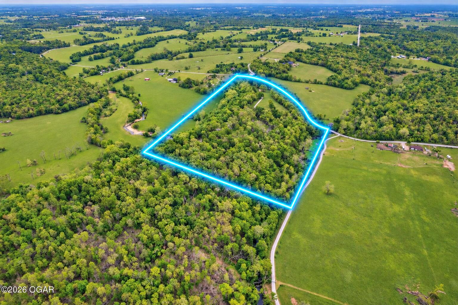Photo 2 - Residential for sale – 18576  Hereford Road  Neosho, MO