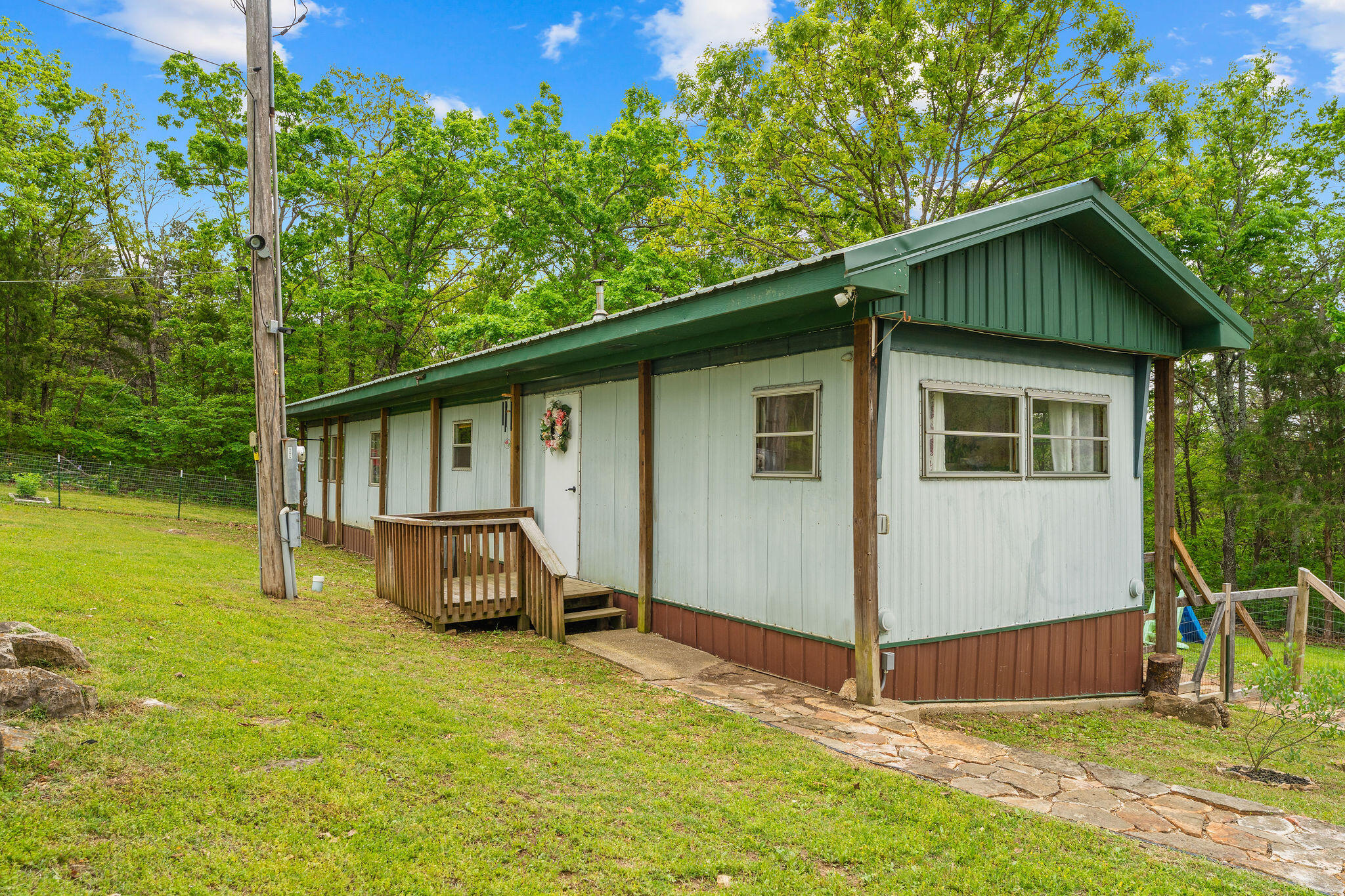 Photo 2 - Residential for sale – 25142  Us Hwy 160   Kissee Mills, MO