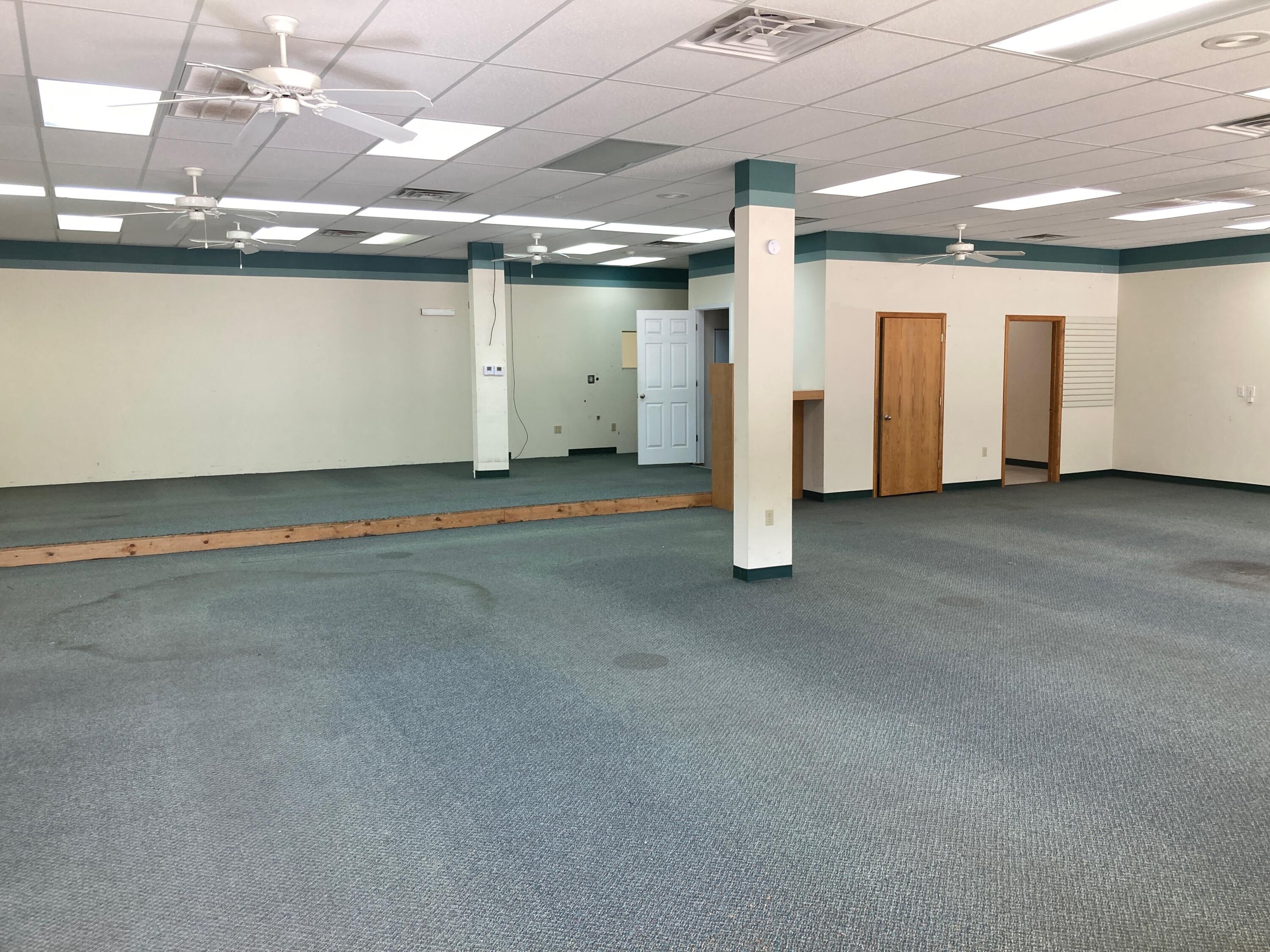 Photo 5 - Commercial Lease for sale – 14974  Us-160   Forsyth, MO