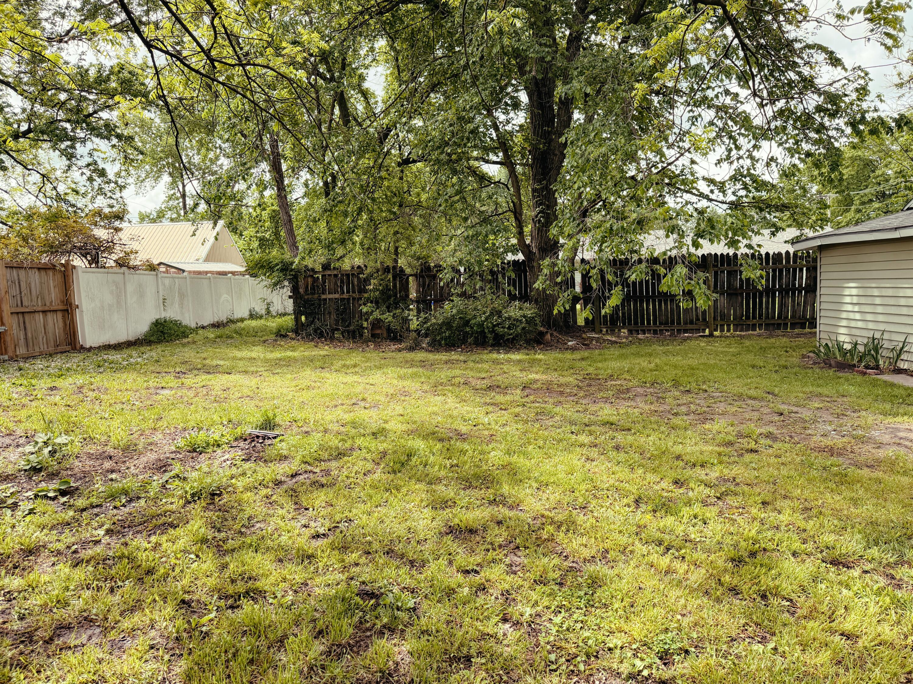 Photo 29 - Residential for sale – 802 S Main   Bolivar, MO