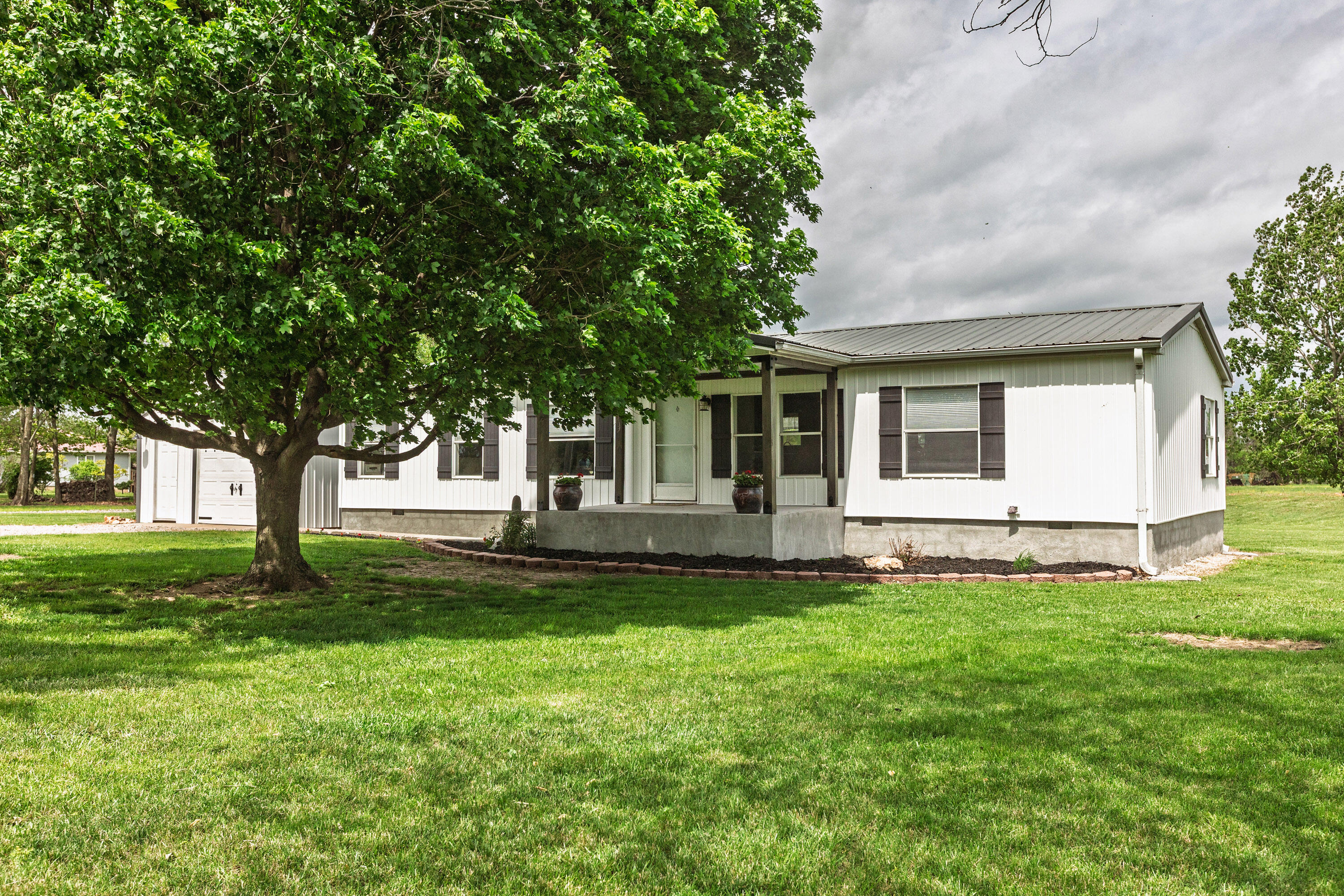 Photo 118 - Residential for sale – 18368  Lawrence 2100   Mt Vernon, MO