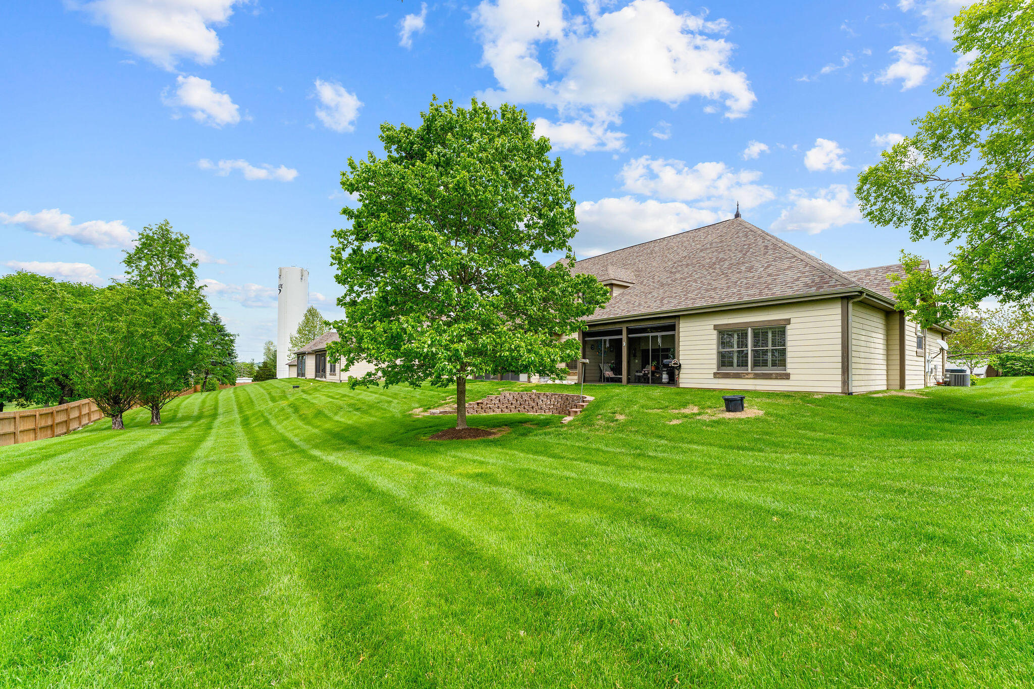 Photo 4 - Residential for sale – 121  Grand Summit Pt   Branson, MO