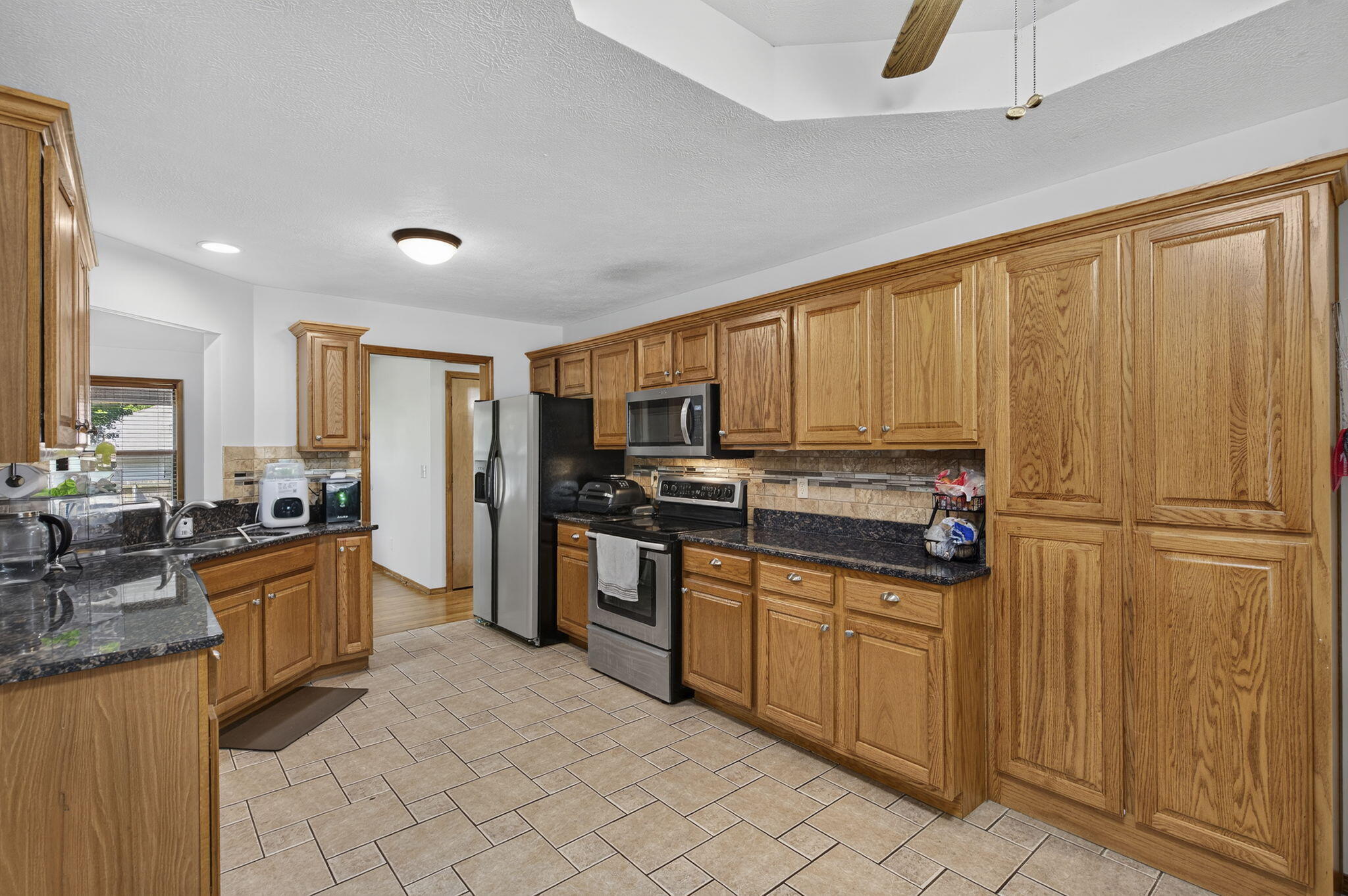 Photo 10 - Residential for sale – 3648 W Shawnee Drive  Springfield, MO