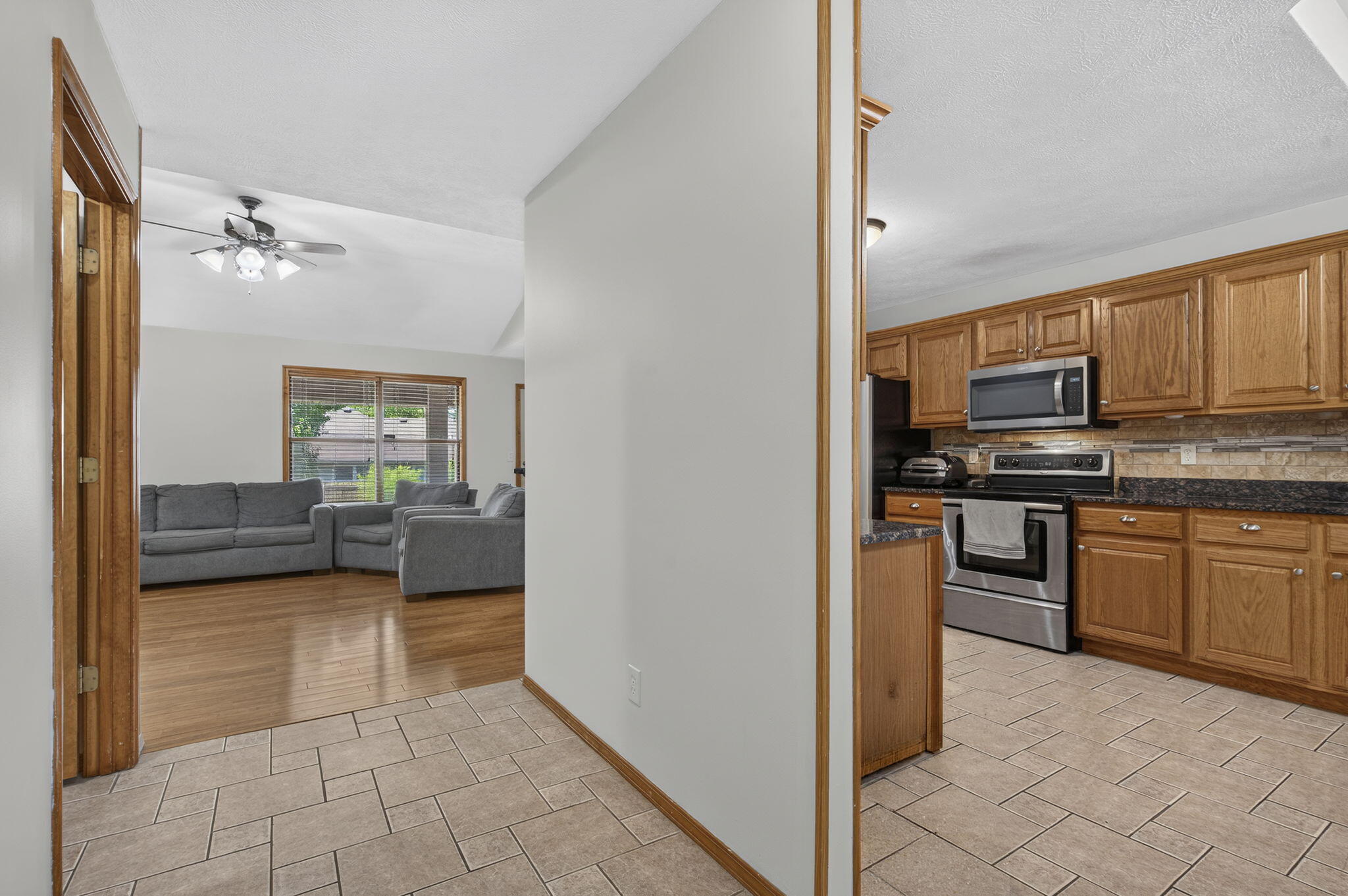 Photo 4 - Residential for sale – 3648 W Shawnee Drive  Springfield, MO