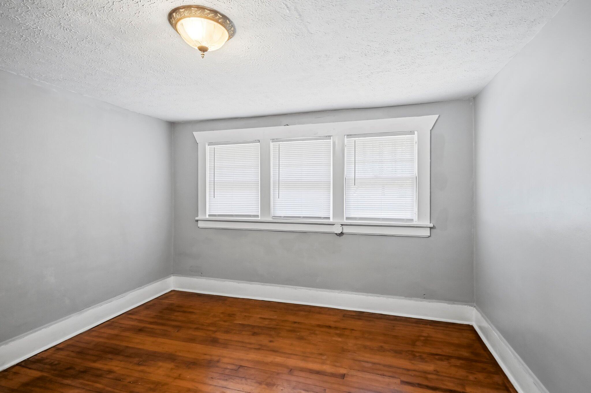 Photo 15 - Commercial Sale for sale – 1646 E St Louis Street  Springfield, MO