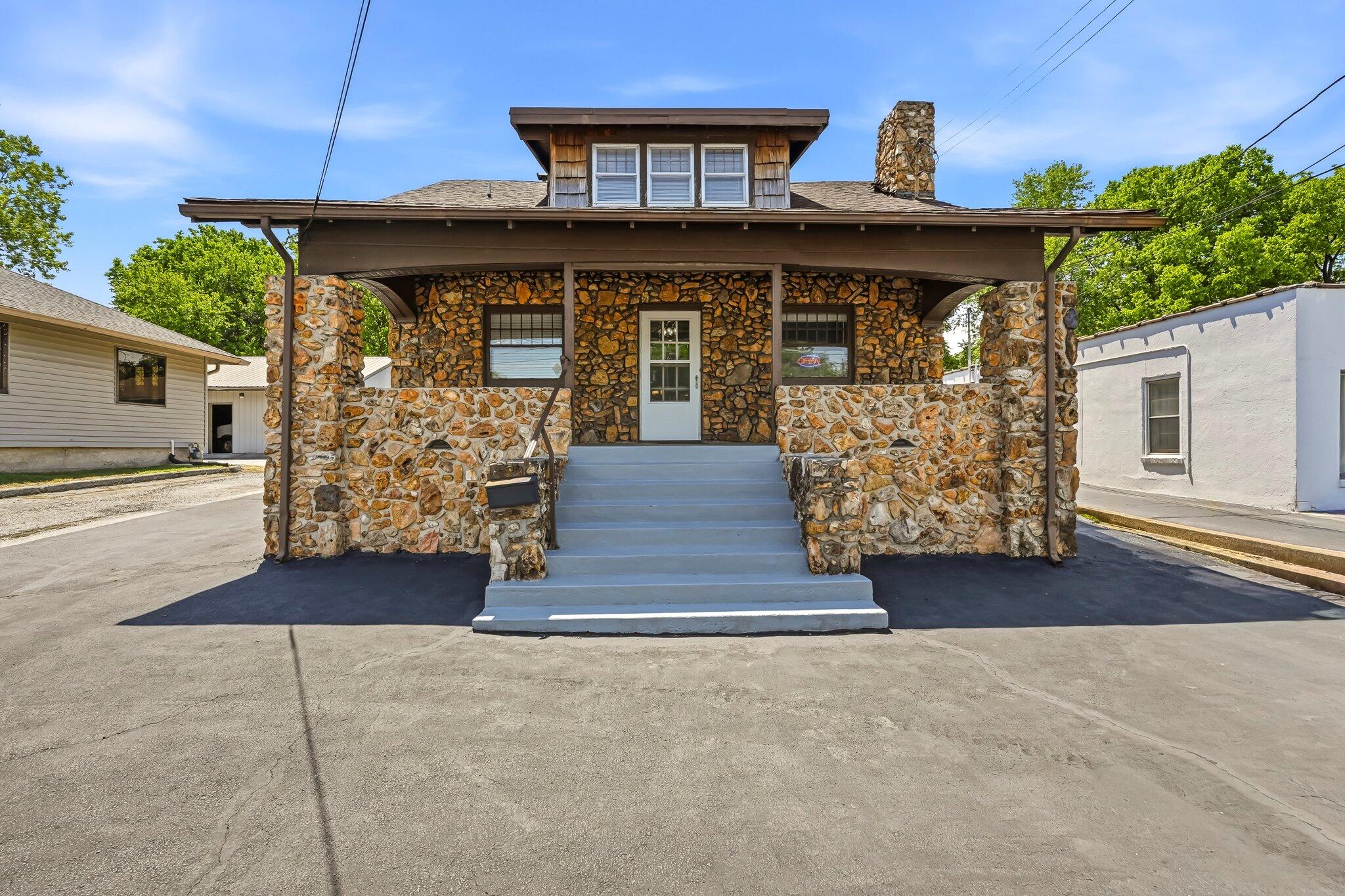 Photo 27 - Commercial Sale for sale – 1646 E St Louis Street  Springfield, MO