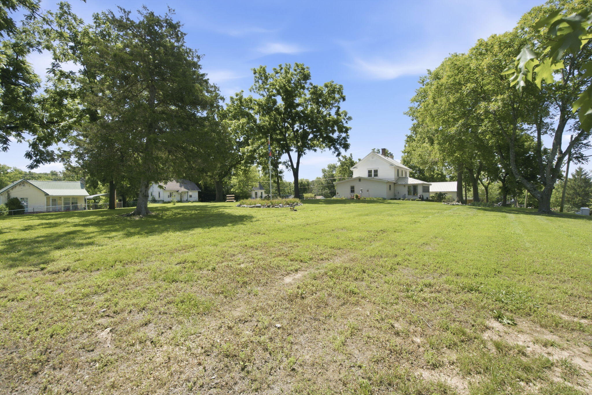 Photo 31 - Residential for sale – 305 S 6th Avenue  Ozark, MO