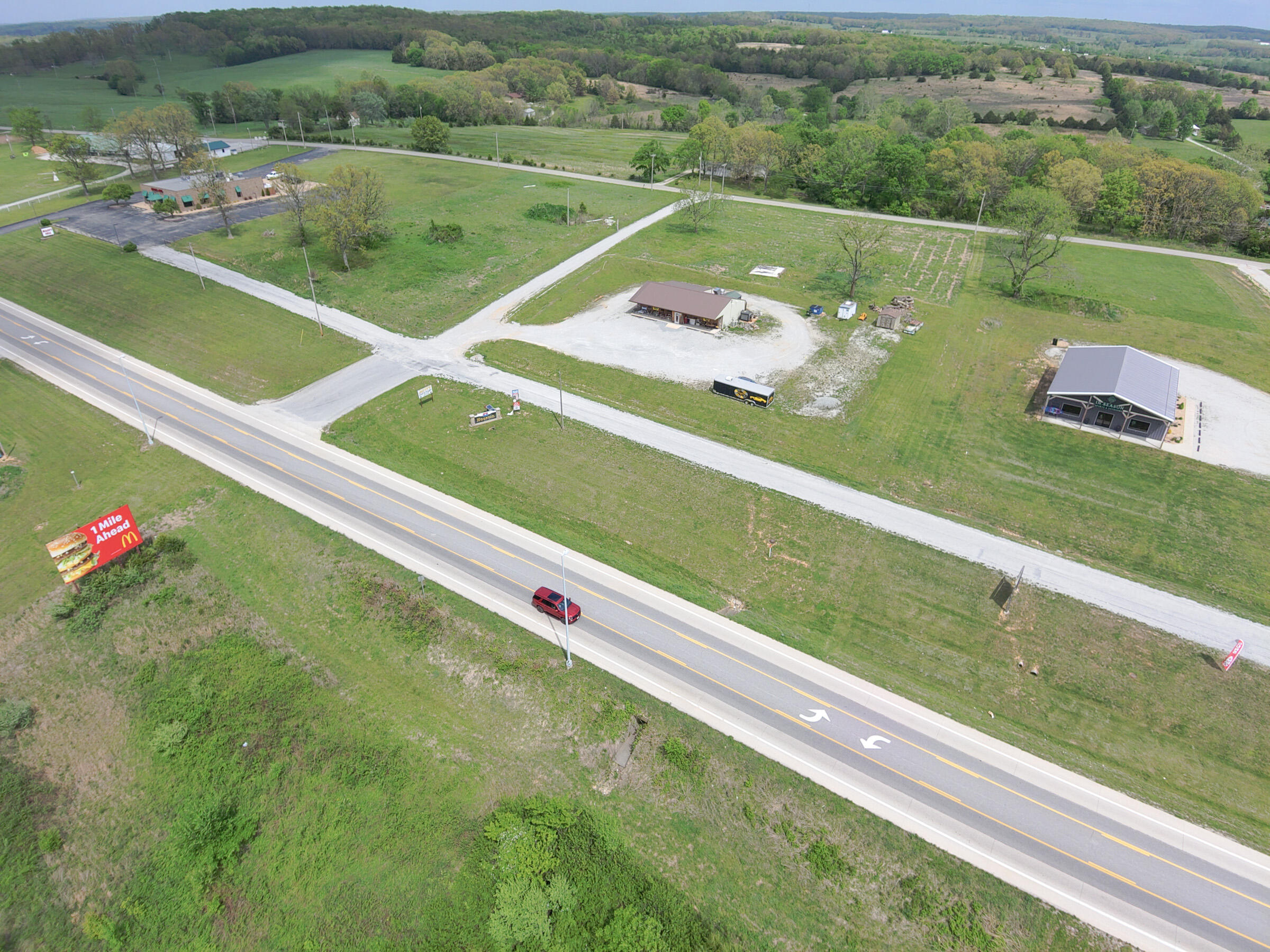 Photo 6 - Commercial Sale for sale – 6826  U.S. 63   Houston, MO