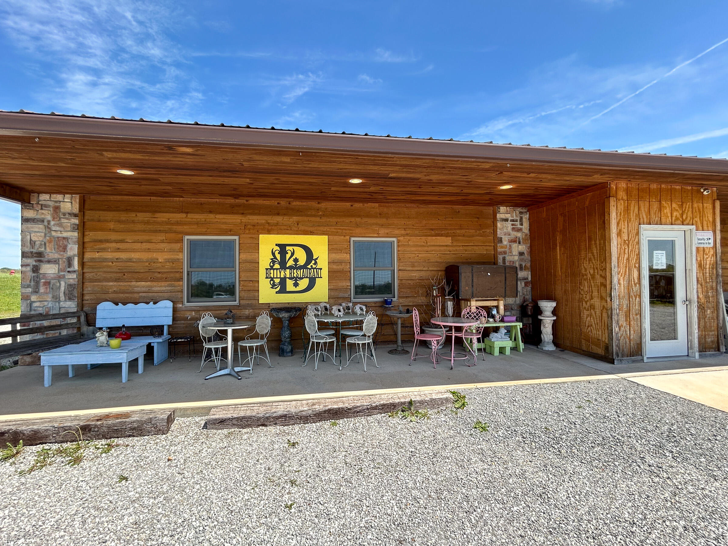 Photo 3 - Commercial Sale for sale – 6826  U.S. 63   Houston, MO