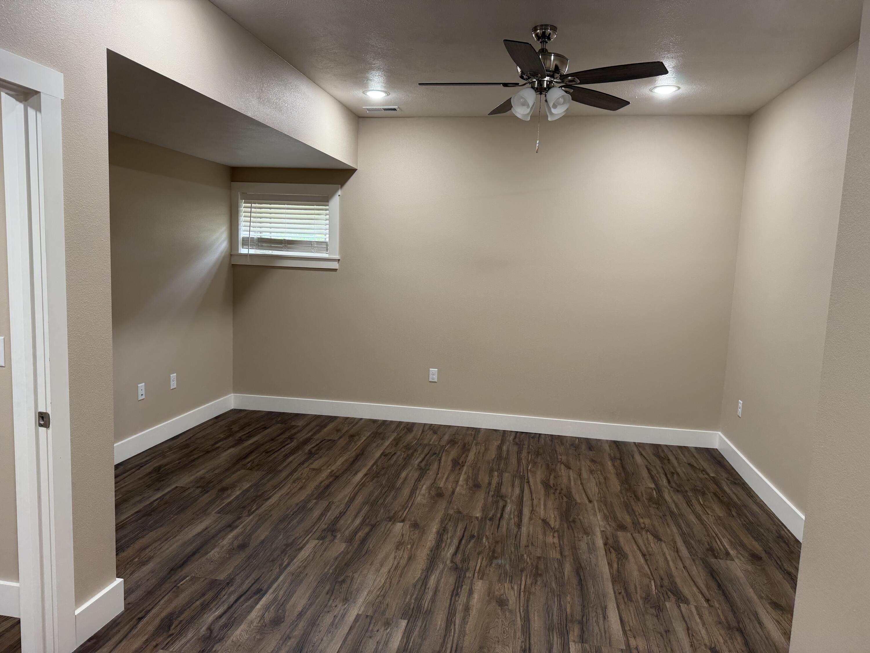 Photo 33 - Residential for sale – 180  Grand Pointe   Branson, MO