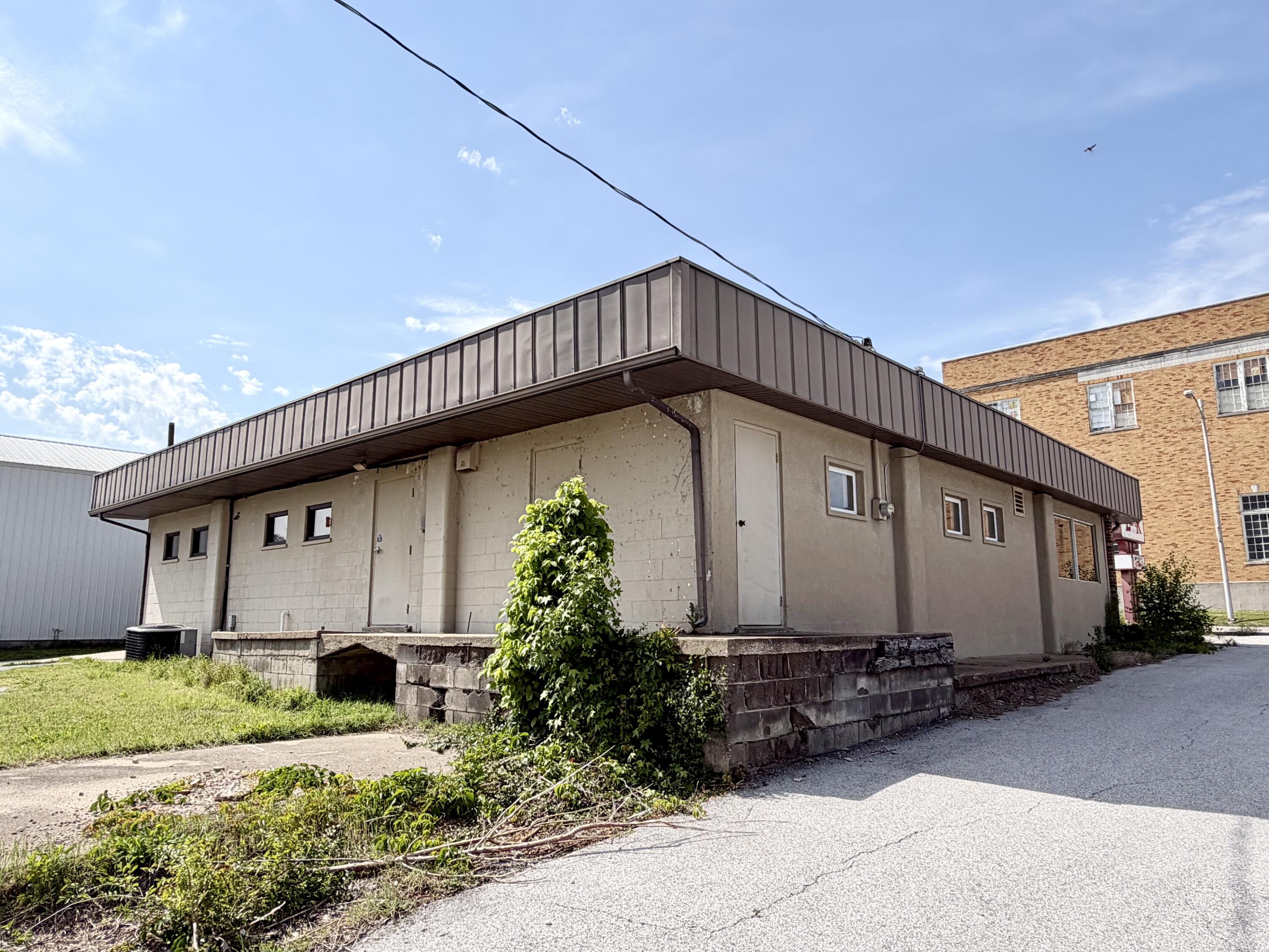 Photo 7 - Commercial Sale for sale – 104 E Tilden Street  Humansville, MO