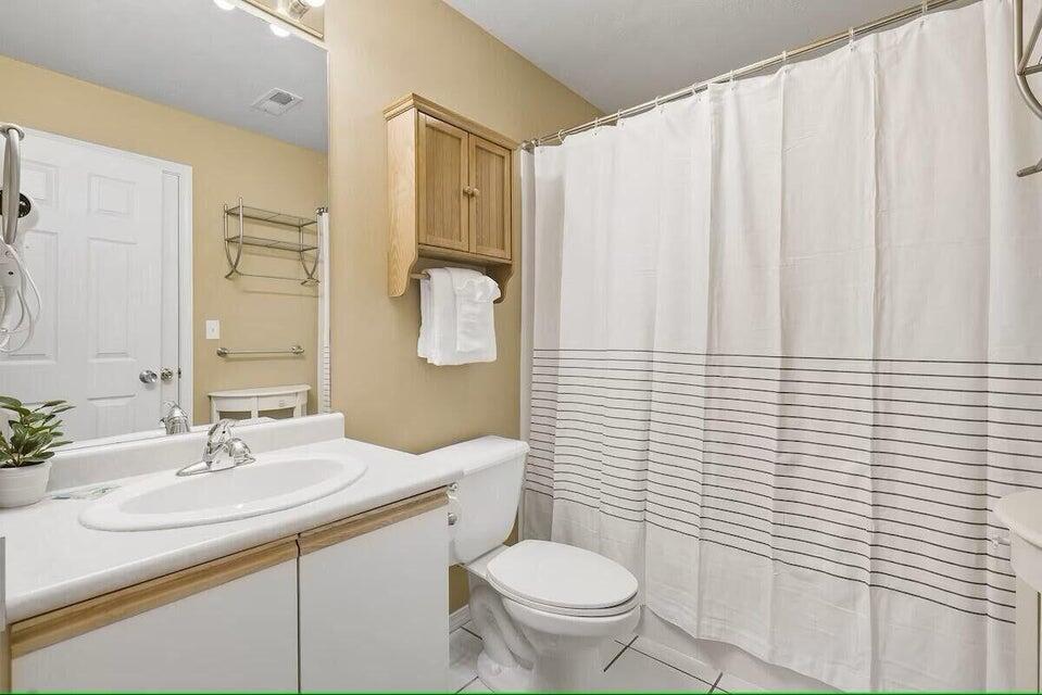 Photo 12 - Residential for sale – 120  Spring Creek Court  Branson, MO