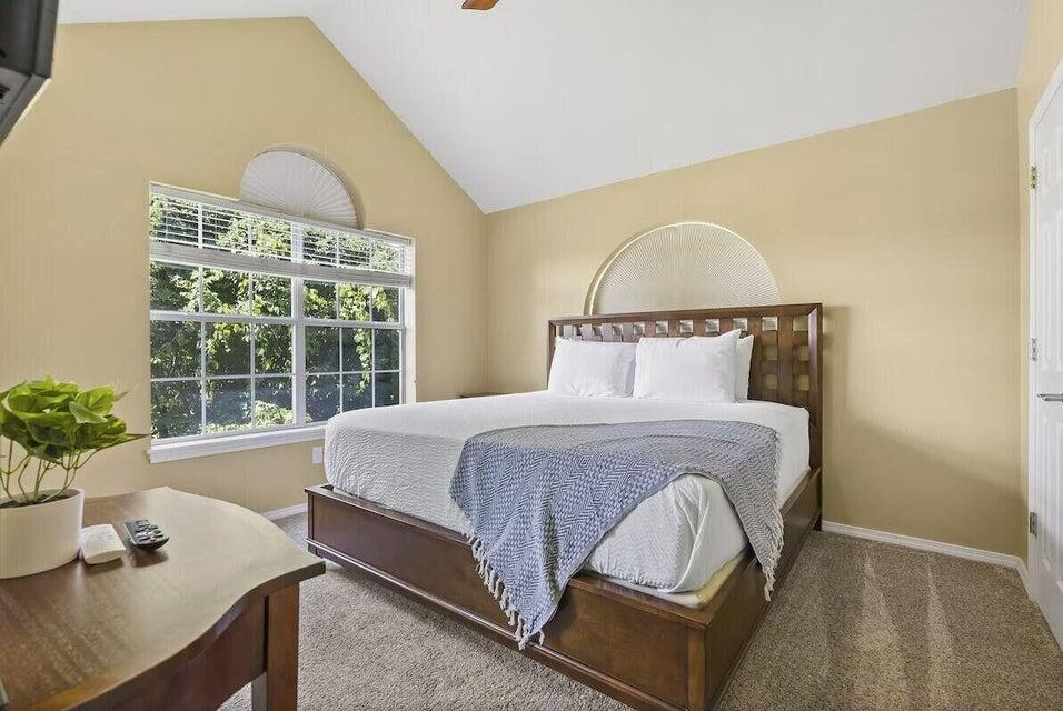 Photo 9 - Residential for sale – 120  Spring Creek Court  Branson, MO