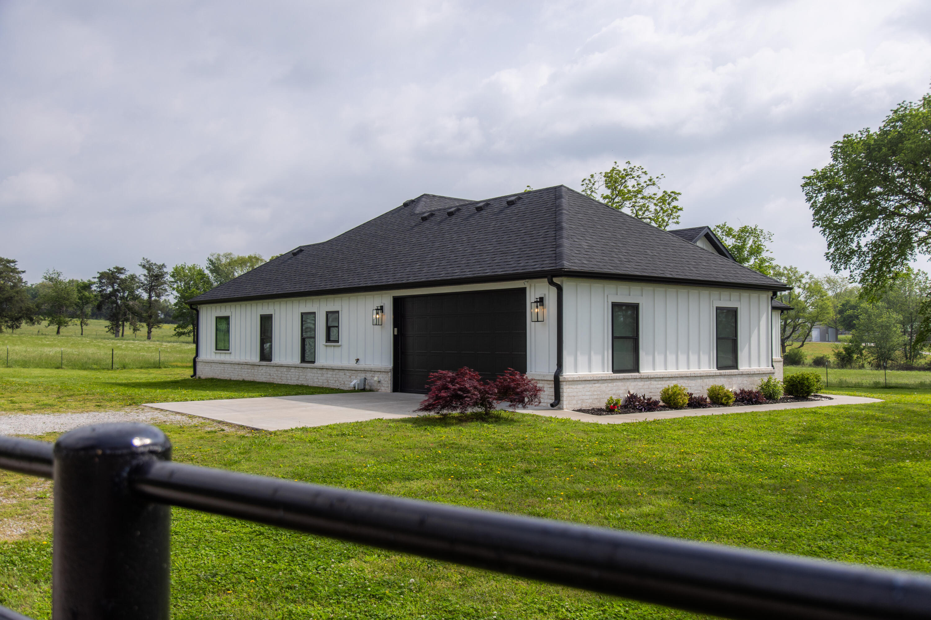 Photo 8 - Residential for sale – 1213 W Pineville Road  Washburn, MO
