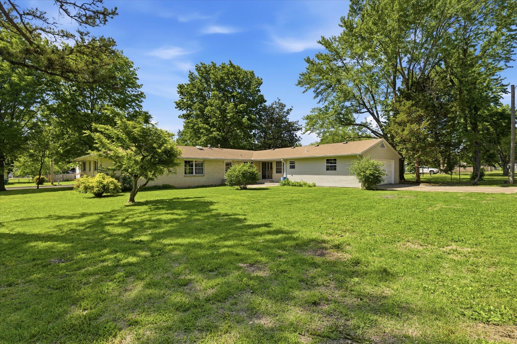Photo 24 - Residential for sale – 405  Grand Street  Monett, MO