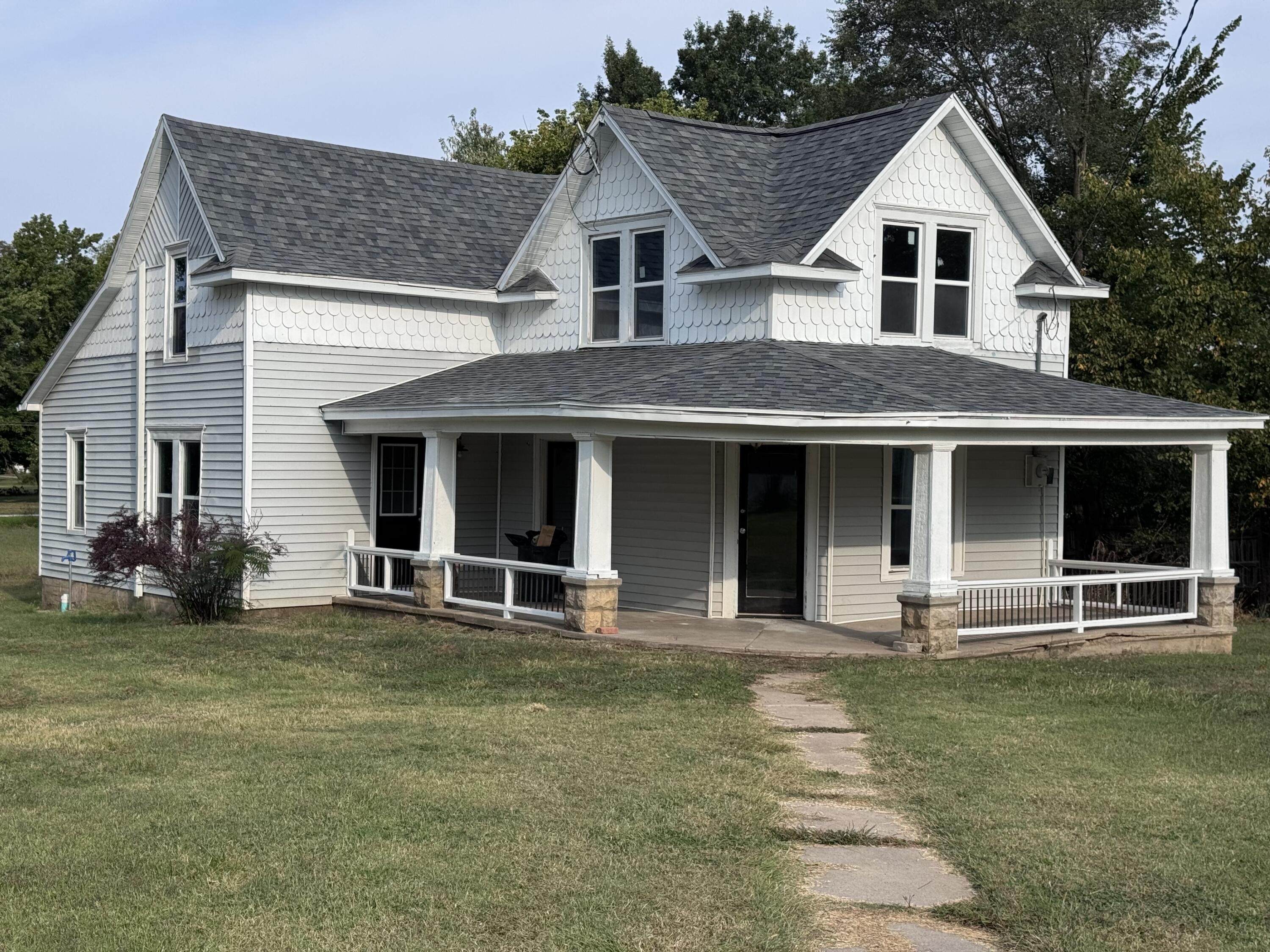 Photo 4 - Residential for sale – 22488  Main Street  Weaubleau, MO