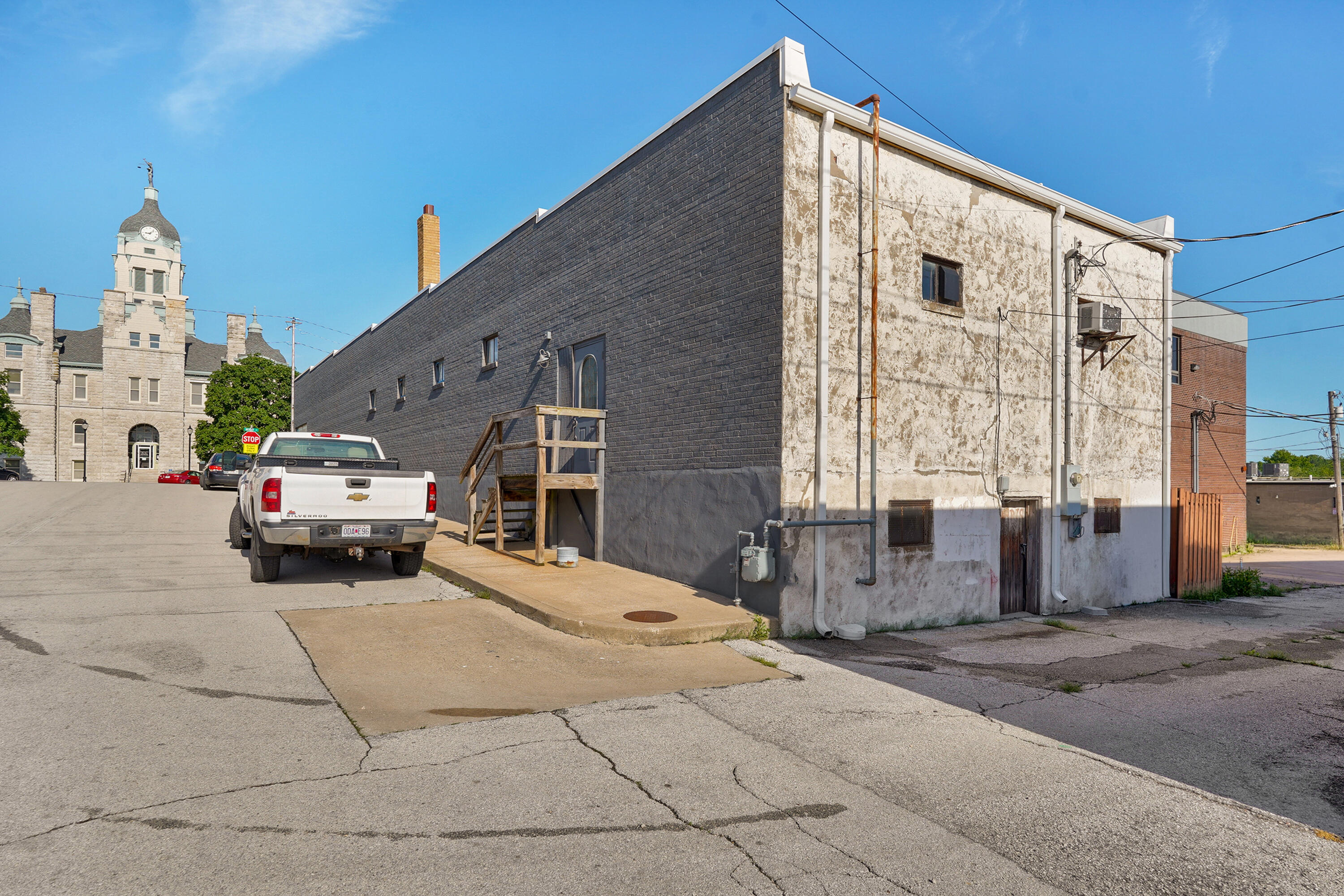 Photo 21 - Commercial Sale for sale – 101 N Hickory Street  Mt Vernon, MO