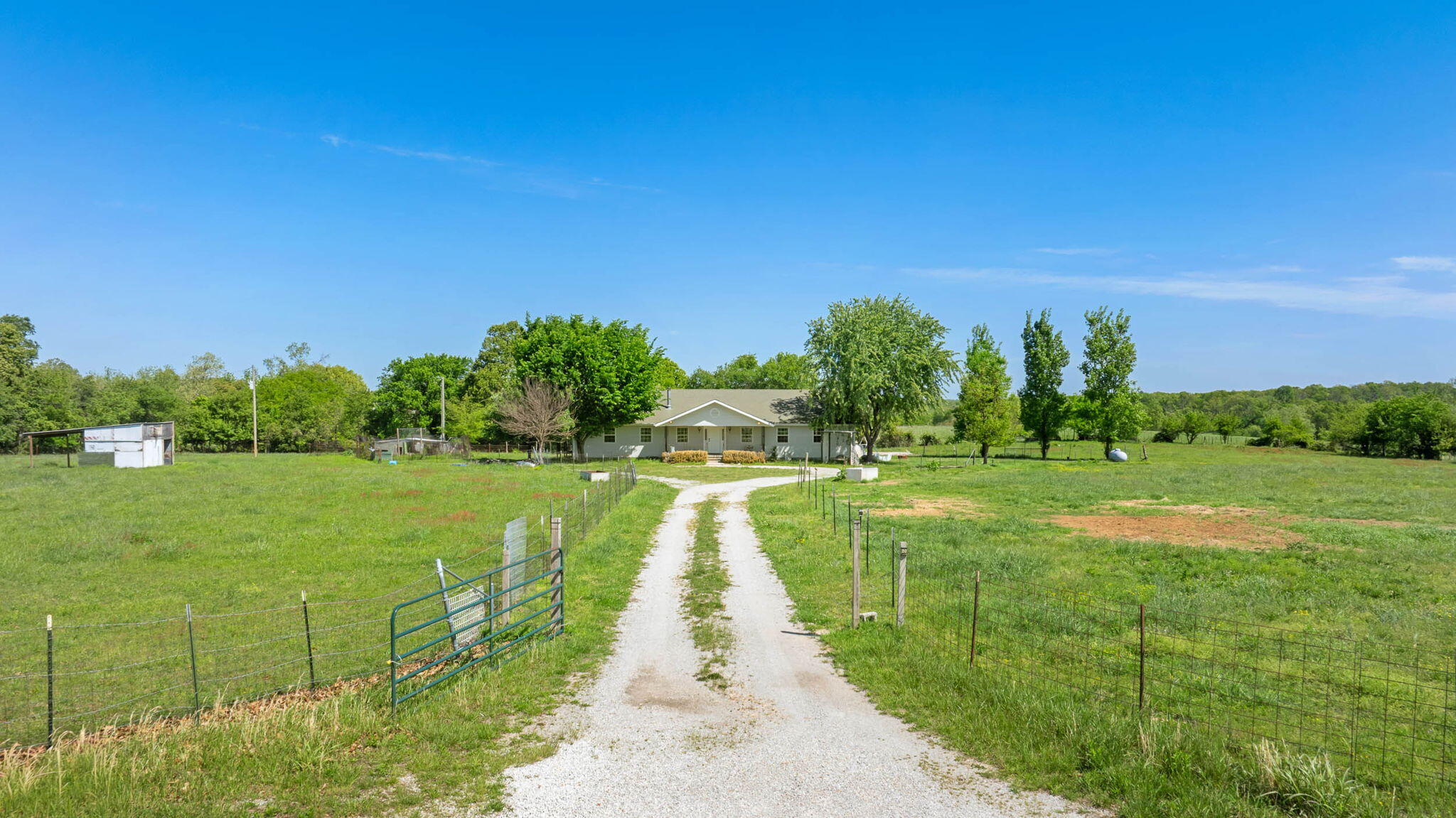 Photo 2 - Residential for sale – 727  Banner Road  Goodman, MO