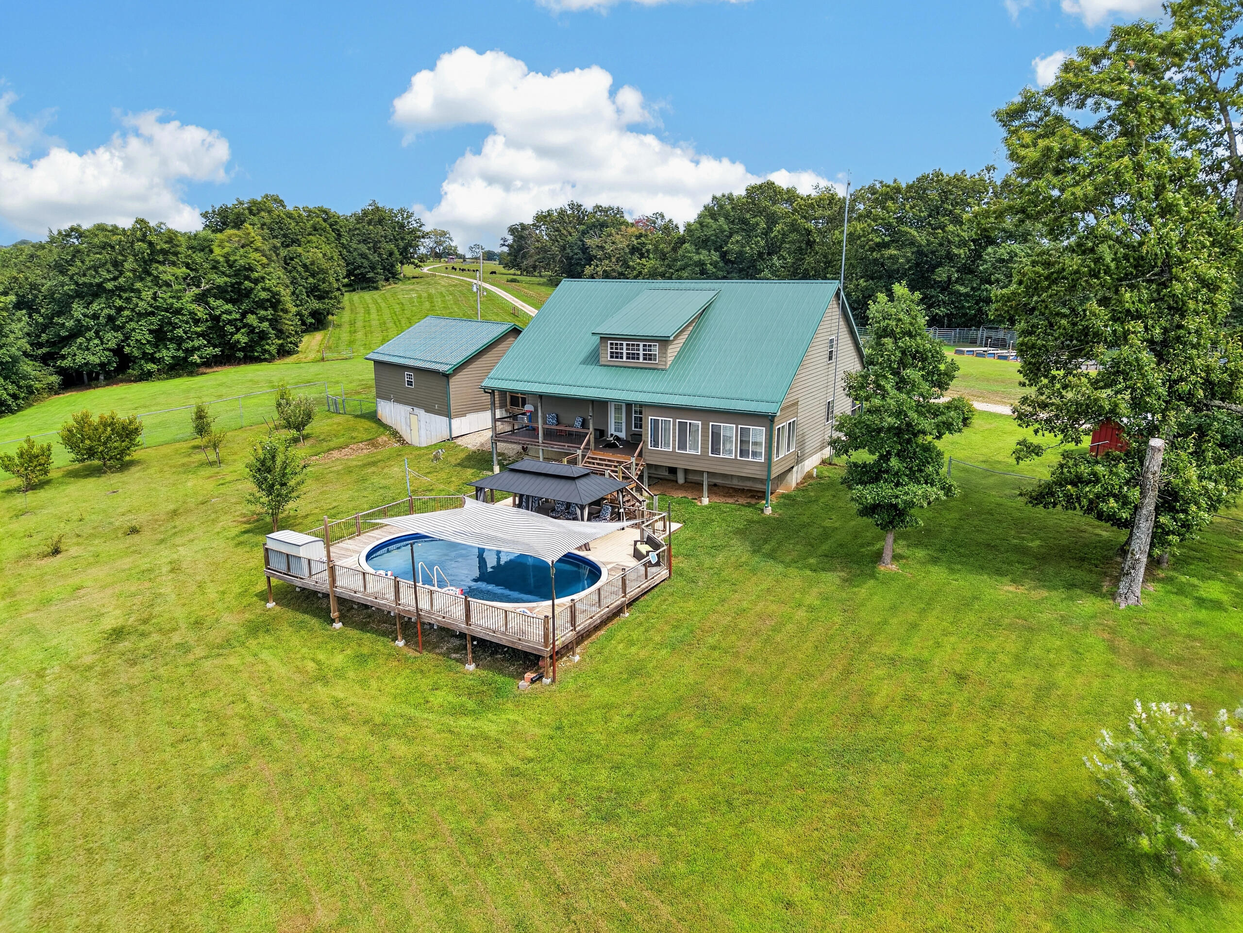 Photo 4 - Farm for sale – 4083  State Route W   West Plains, MO