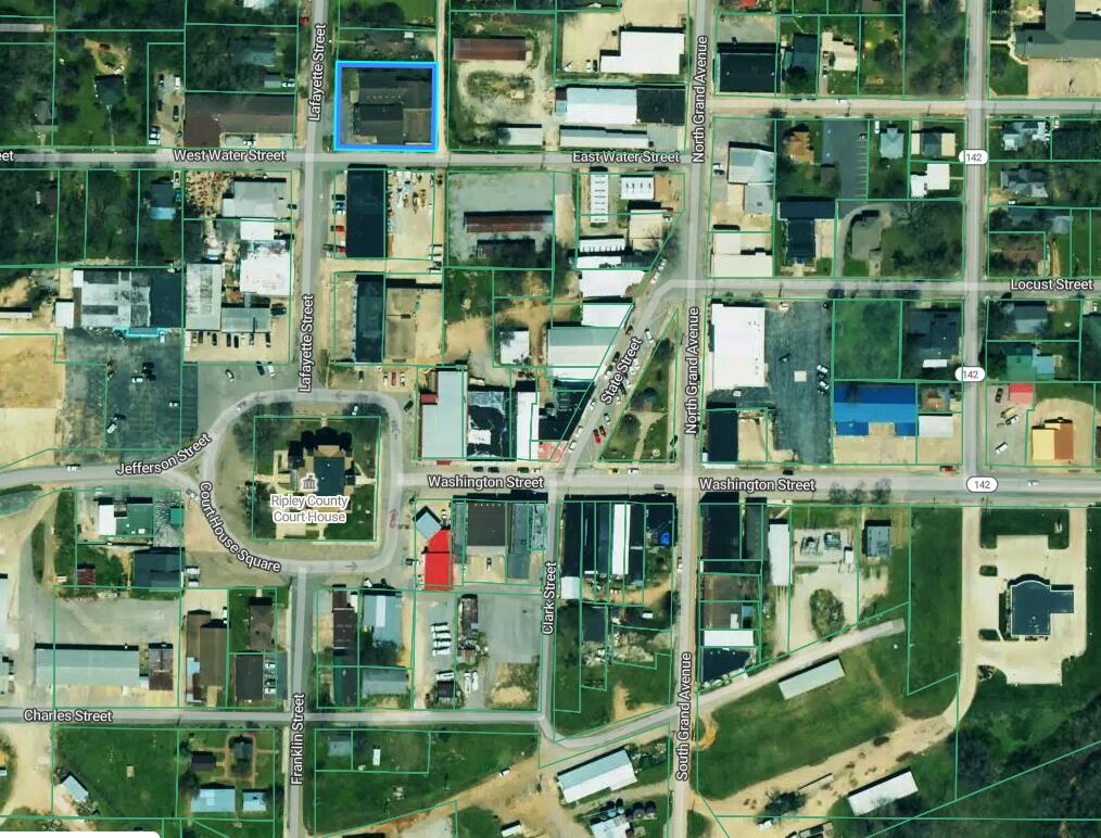 Photo 4 - Commercial Sale for sale – 103 E Water Street  Doniphan, MO