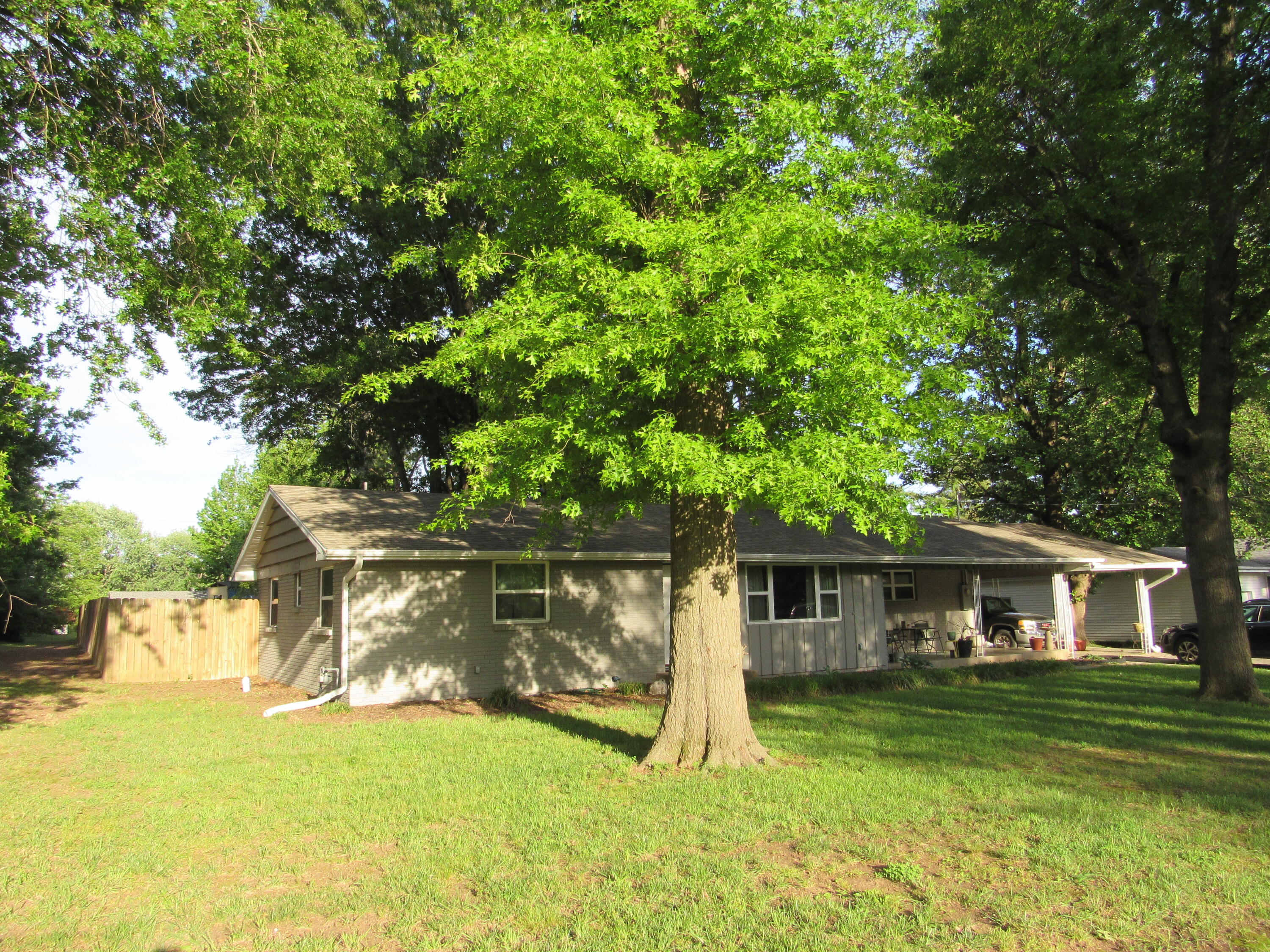 Photo 3 - Residential for sale – 1101  13th Street  Monett, MO