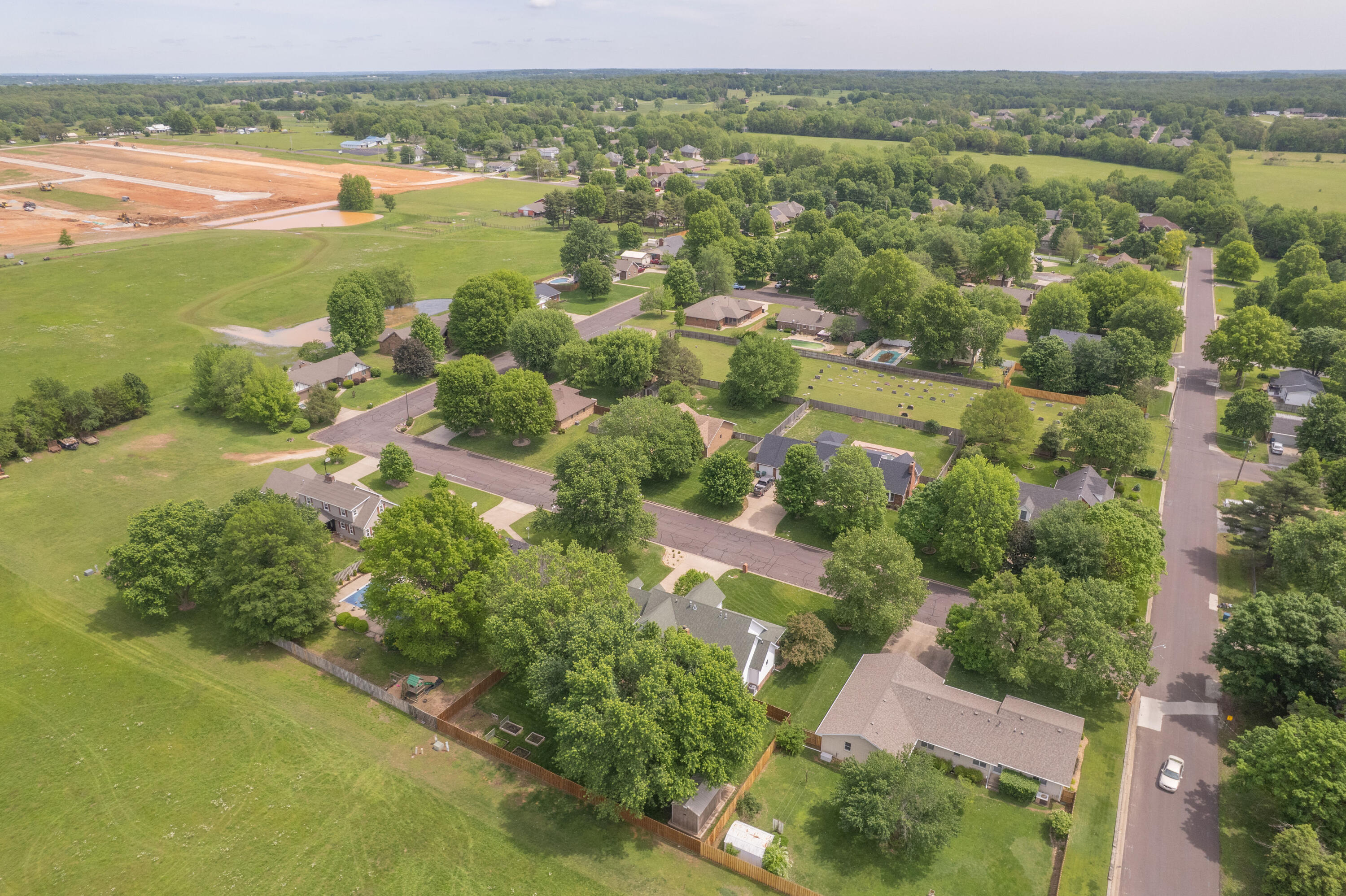 Photo 17 - Residential for sale – 1402  Dierker Drive  Monett, MO