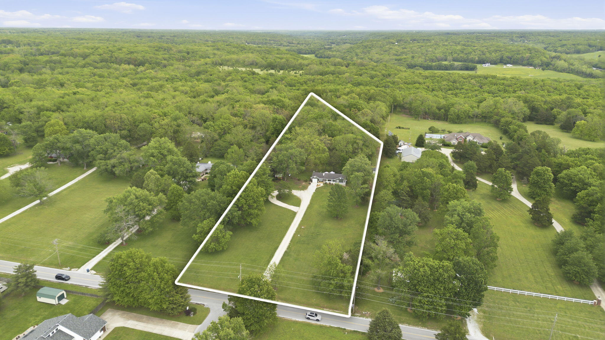Photo 2 - Residential for sale – 1400 S Farm Road 205   Springfield, MO