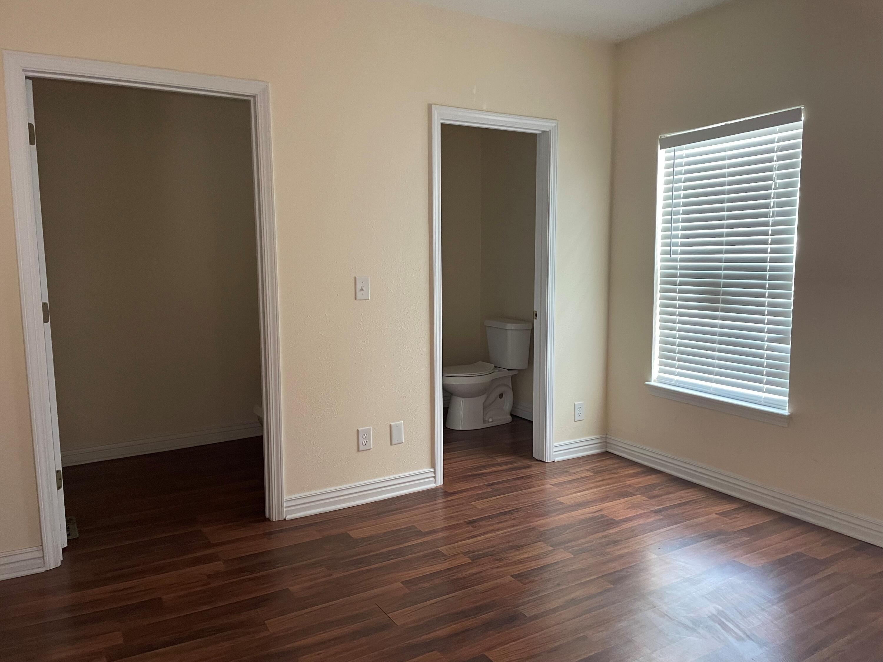 Photo 5 - Commercial Sale for sale – 307 E Main Street  Neosho, MO