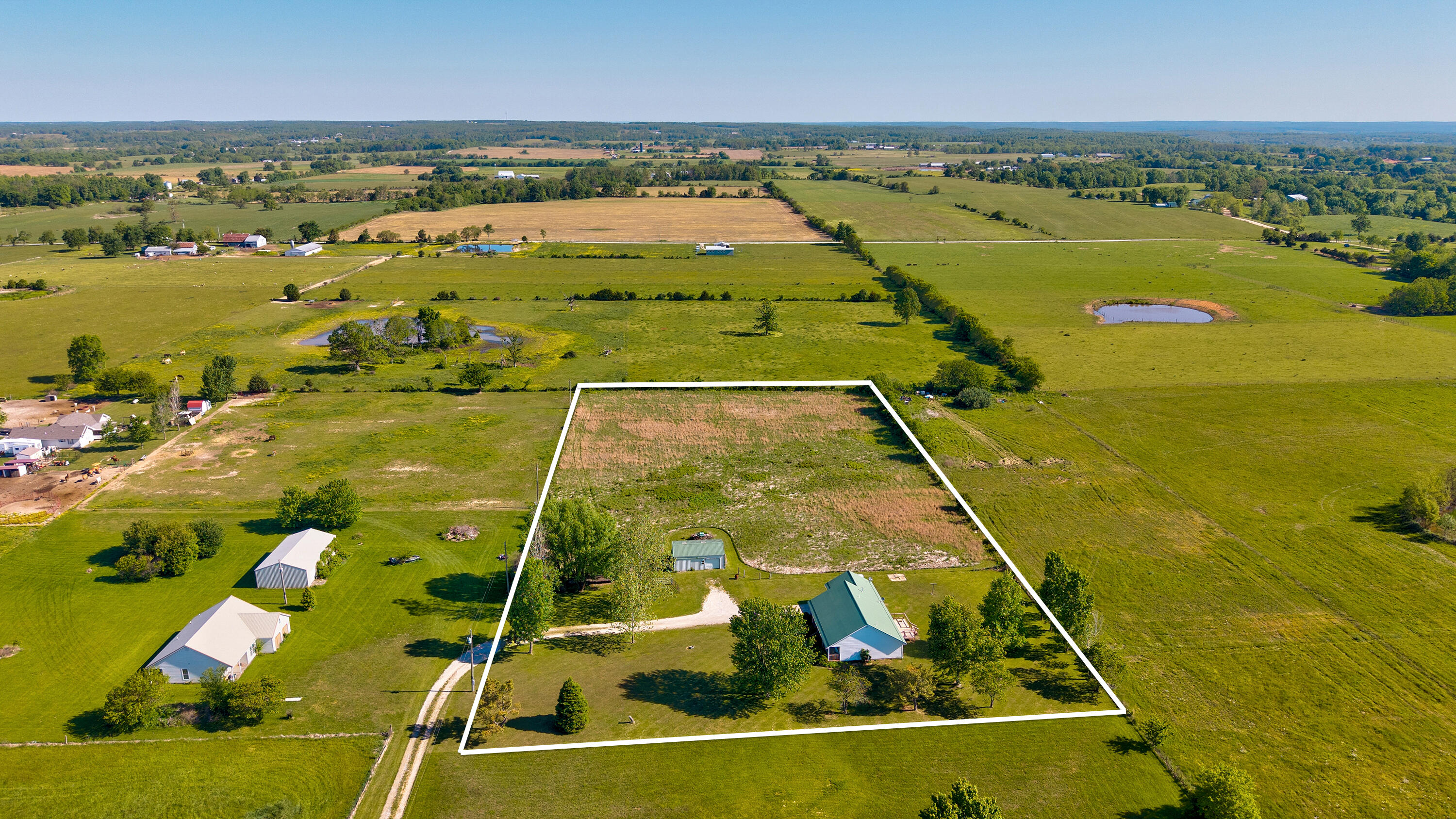 Photo 5 - Residential for sale – 188  Plainview Drive  Seymour, MO
