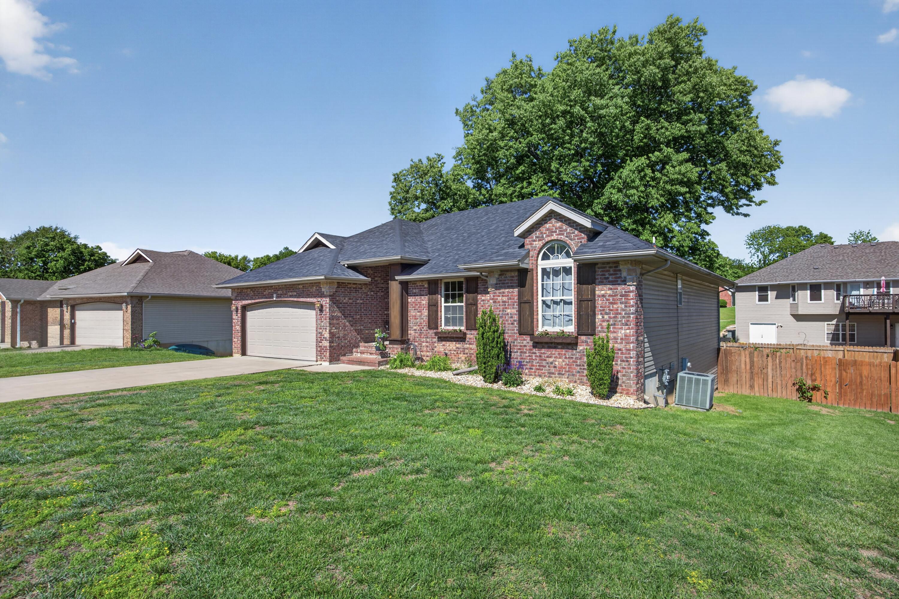 Photo 3 - Residential for sale – 2309 S 12th Street  Ozark, MO