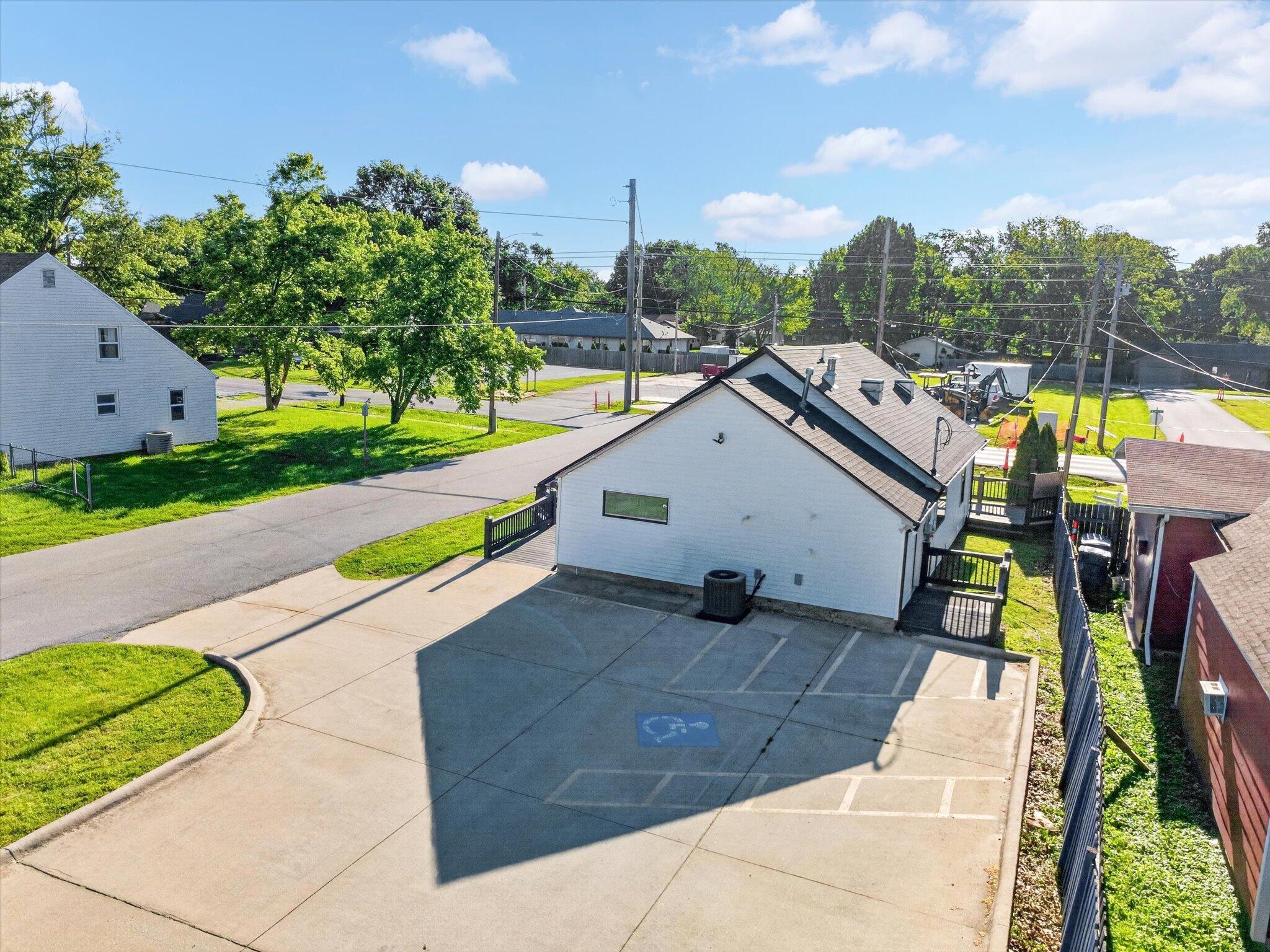 Photo 6 - Commercial Sale for sale – 425 N Main Street  Nixa, MO