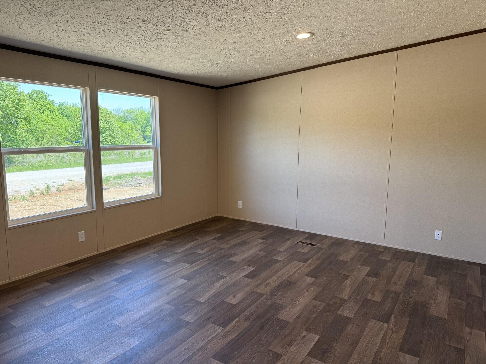 Photo 19 - Residential for sale – 7892  Blockade Village   Seligman, MO