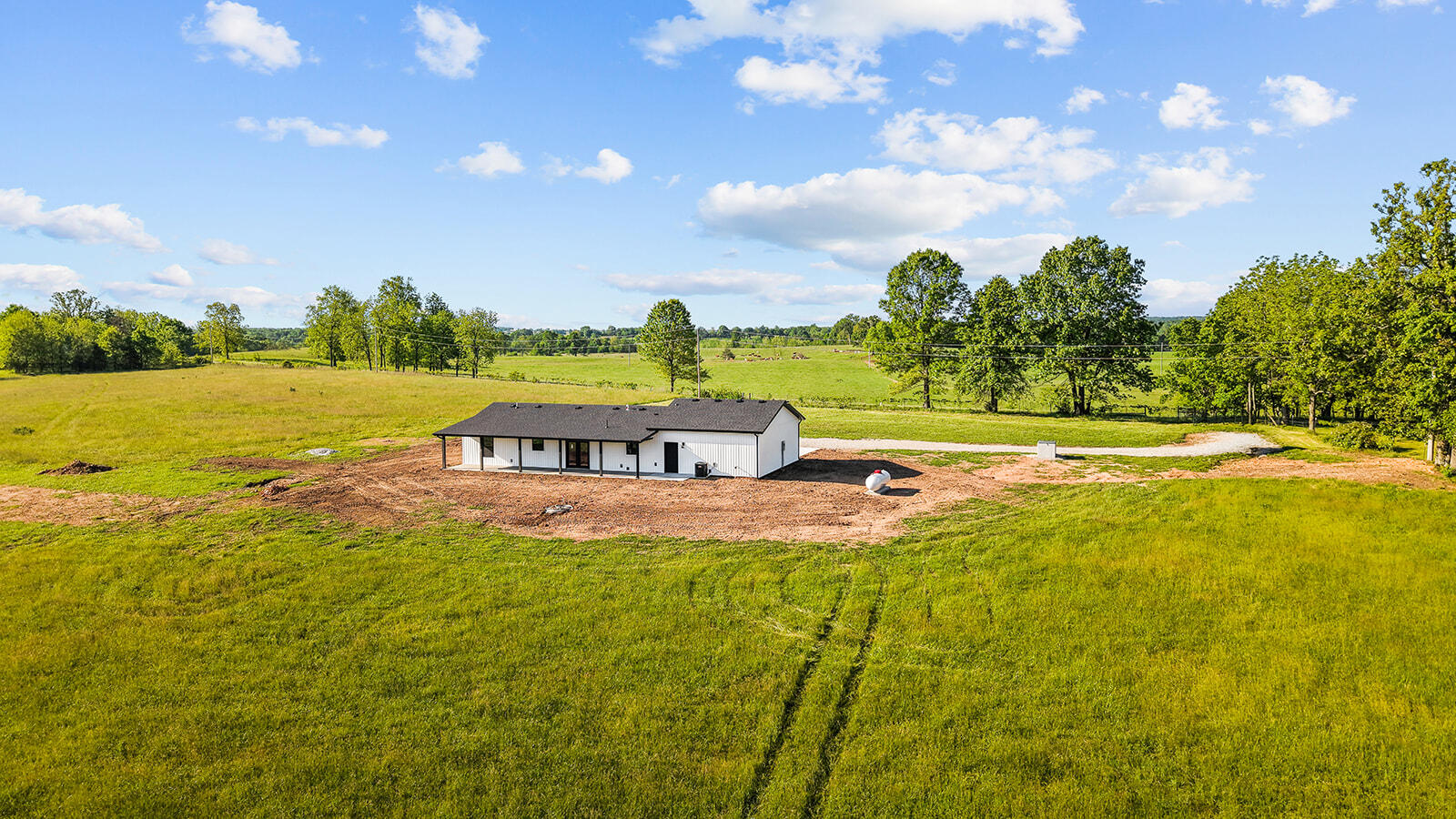 Photo 7 - Residential for sale – 24672  Farm Road 2012   Crane, MO