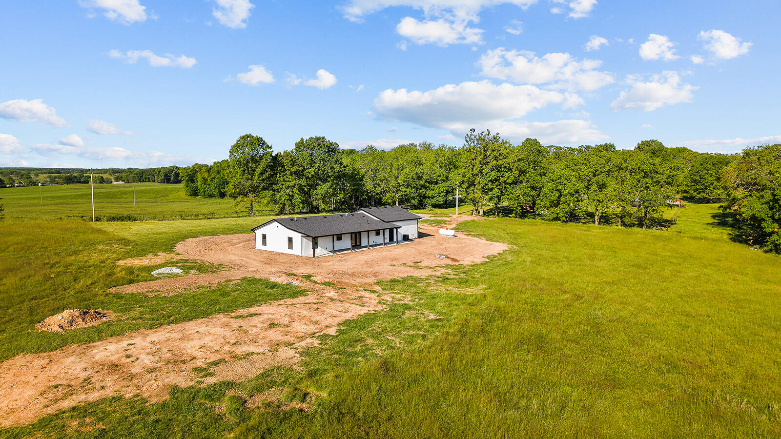 Photo 9 - Residential for sale – 24672  Farm Road 2012   Crane, MO
