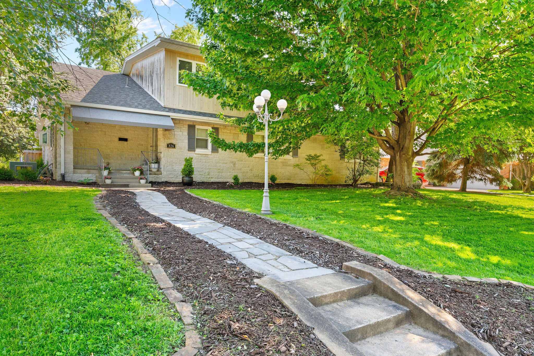 Photo 2 - Residential for sale – 826 E Portland Street  Springfield, MO