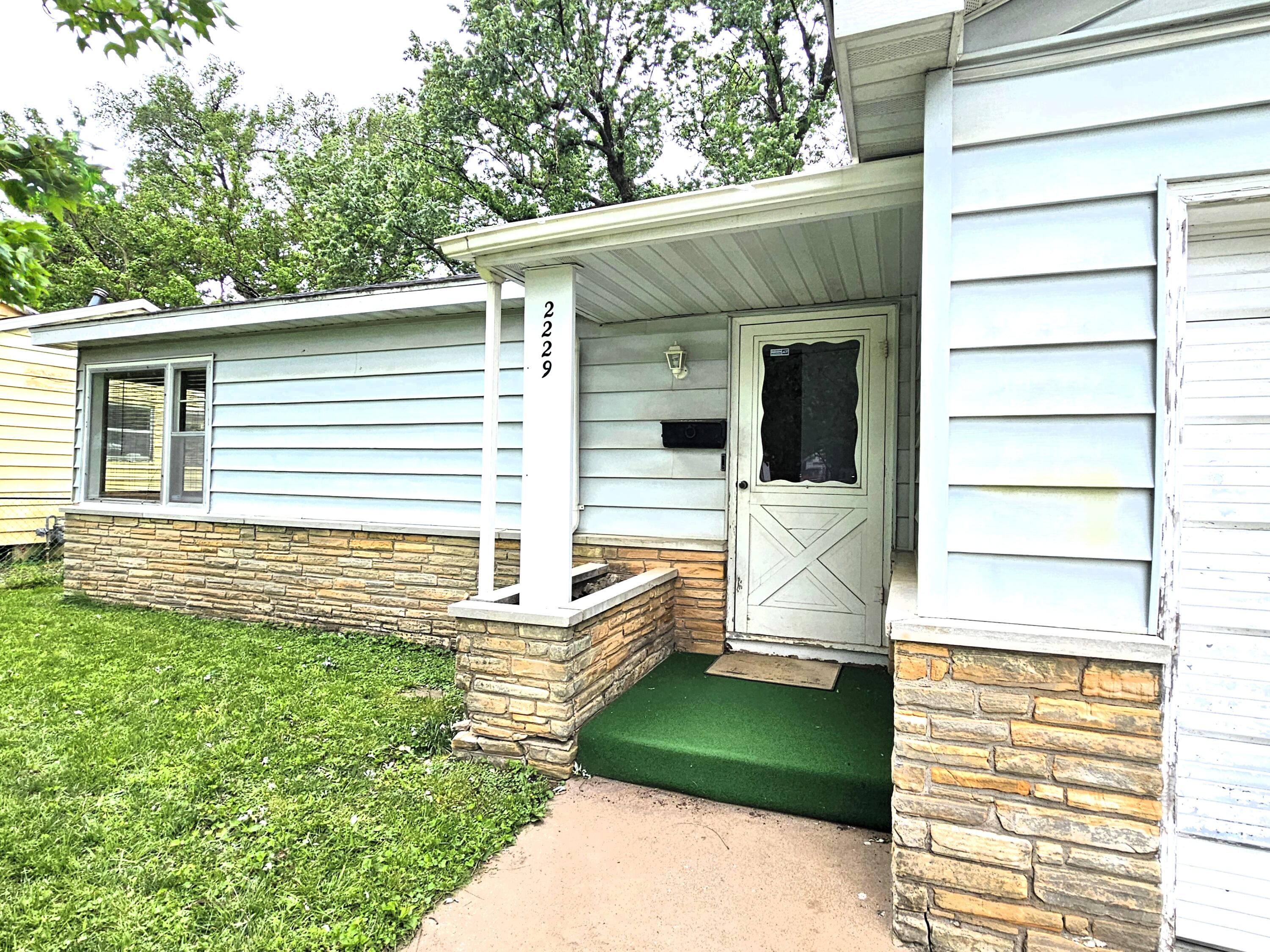 Photo 4 - Residential for sale – 2229 N Kellett Avenue  Springfield, MO