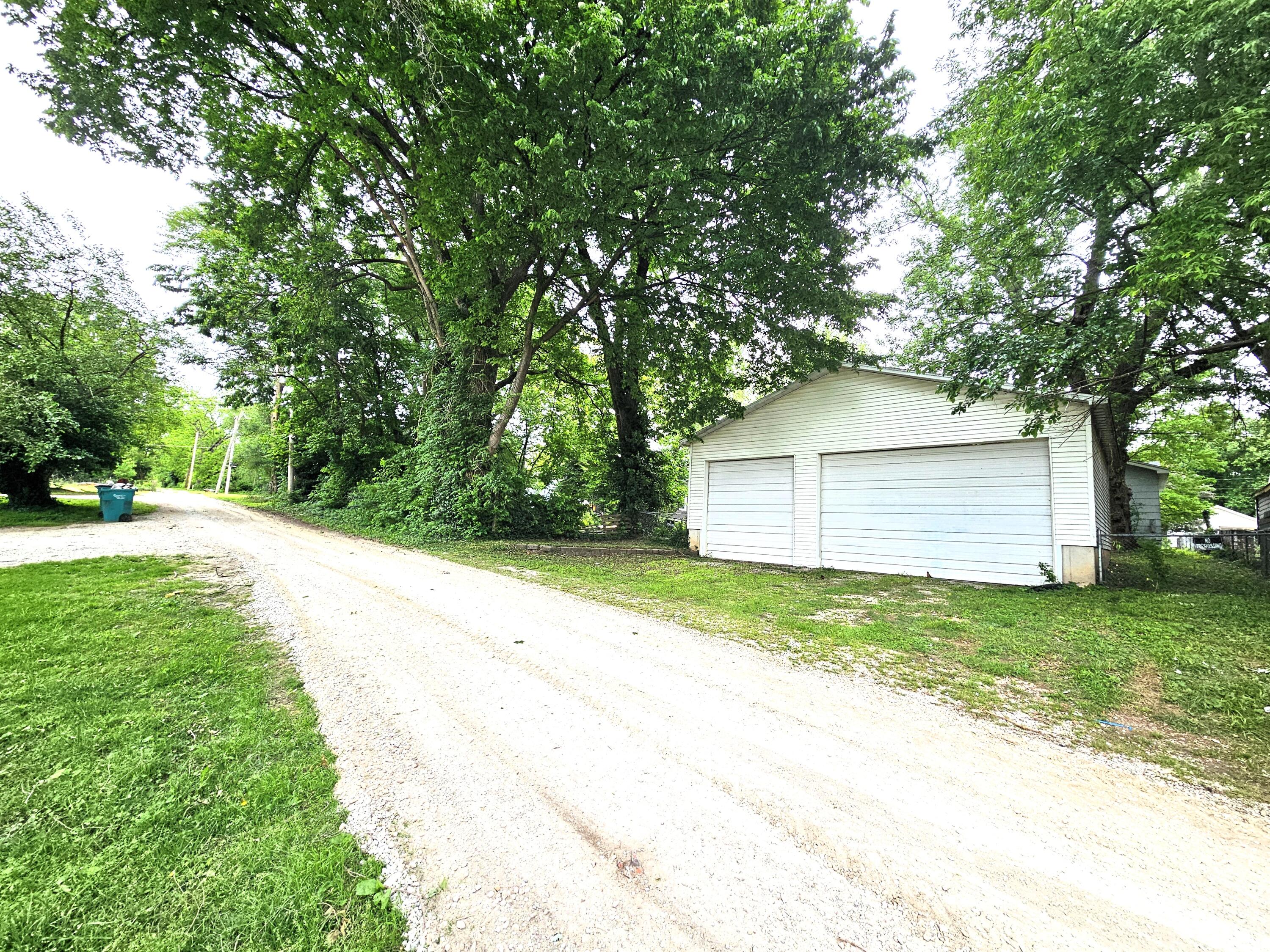 Photo 5 - Residential for sale – 2229 N Kellett Avenue  Springfield, MO