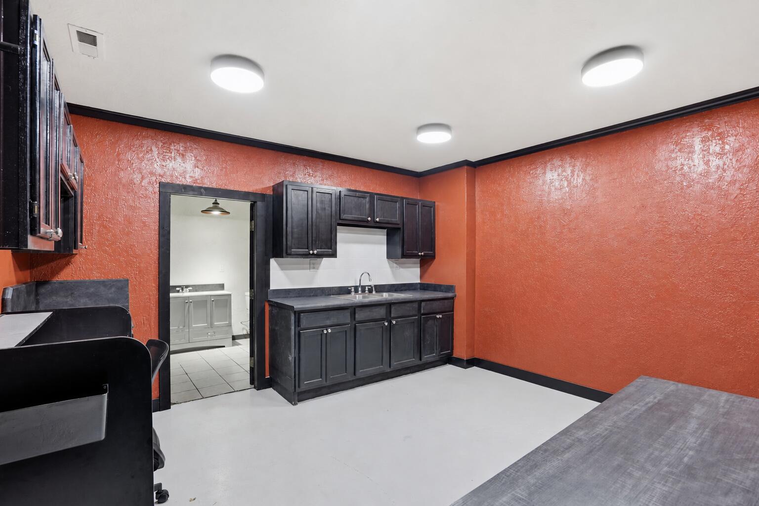 Photo 8 - Commercial Sale for sale – 2240 N Grant Avenue  Springfield, MO
