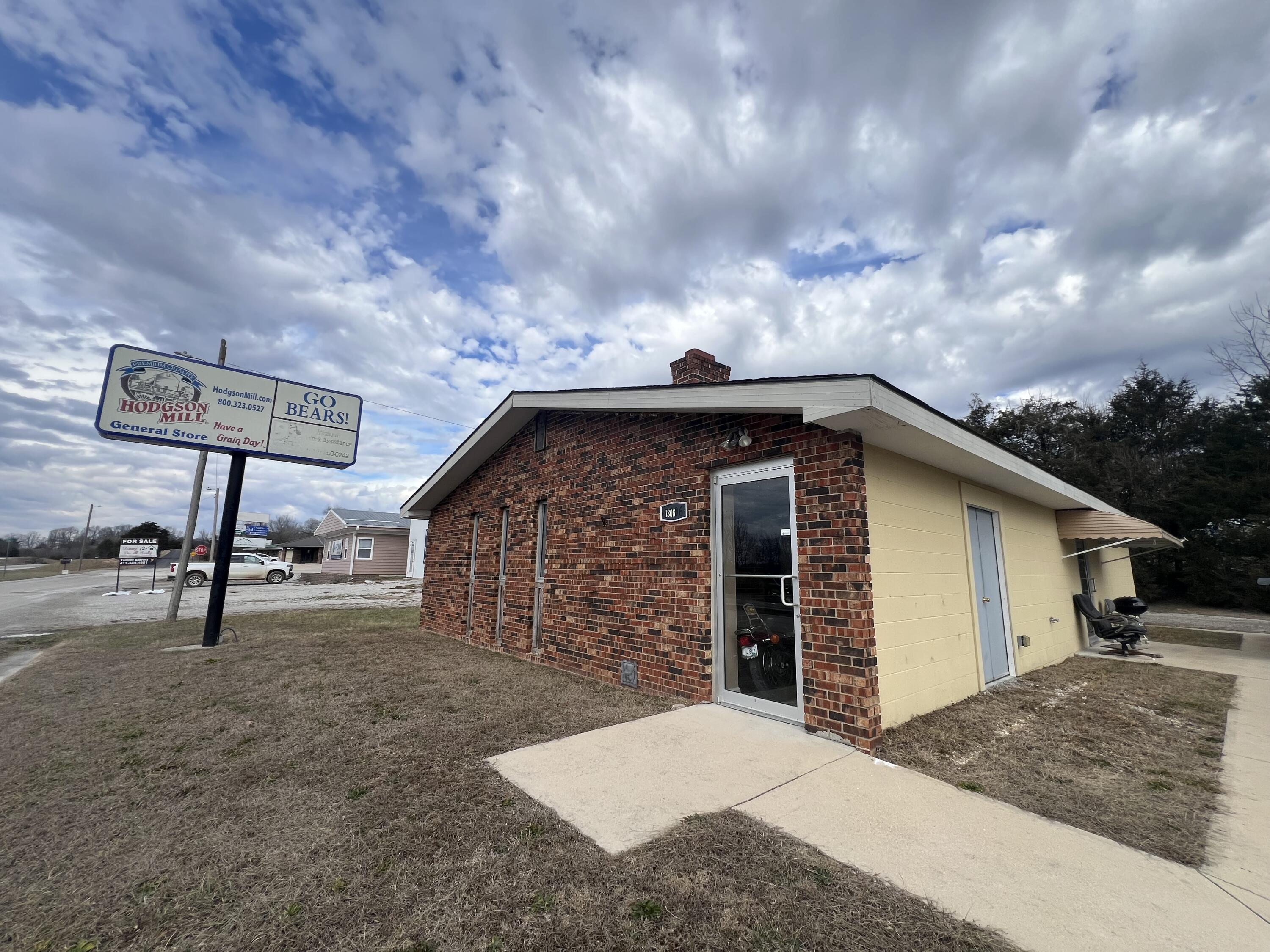 Photo 3 - Commercial Sale for sale – 1306  Shull Street  Ava, MO