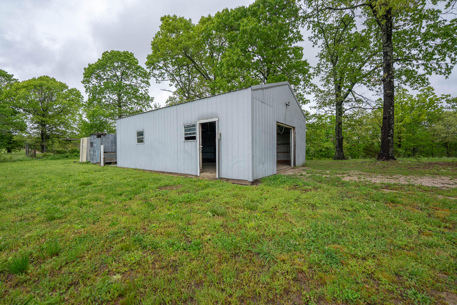 Photo 33 - Residential for sale – 866  County Road 328   Thayer, MO