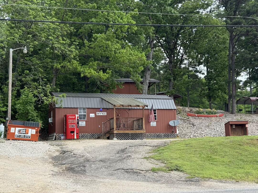 Photo 3 - Commercial Sale for sale – 18661  Illinois Avenue  Eminence, MO